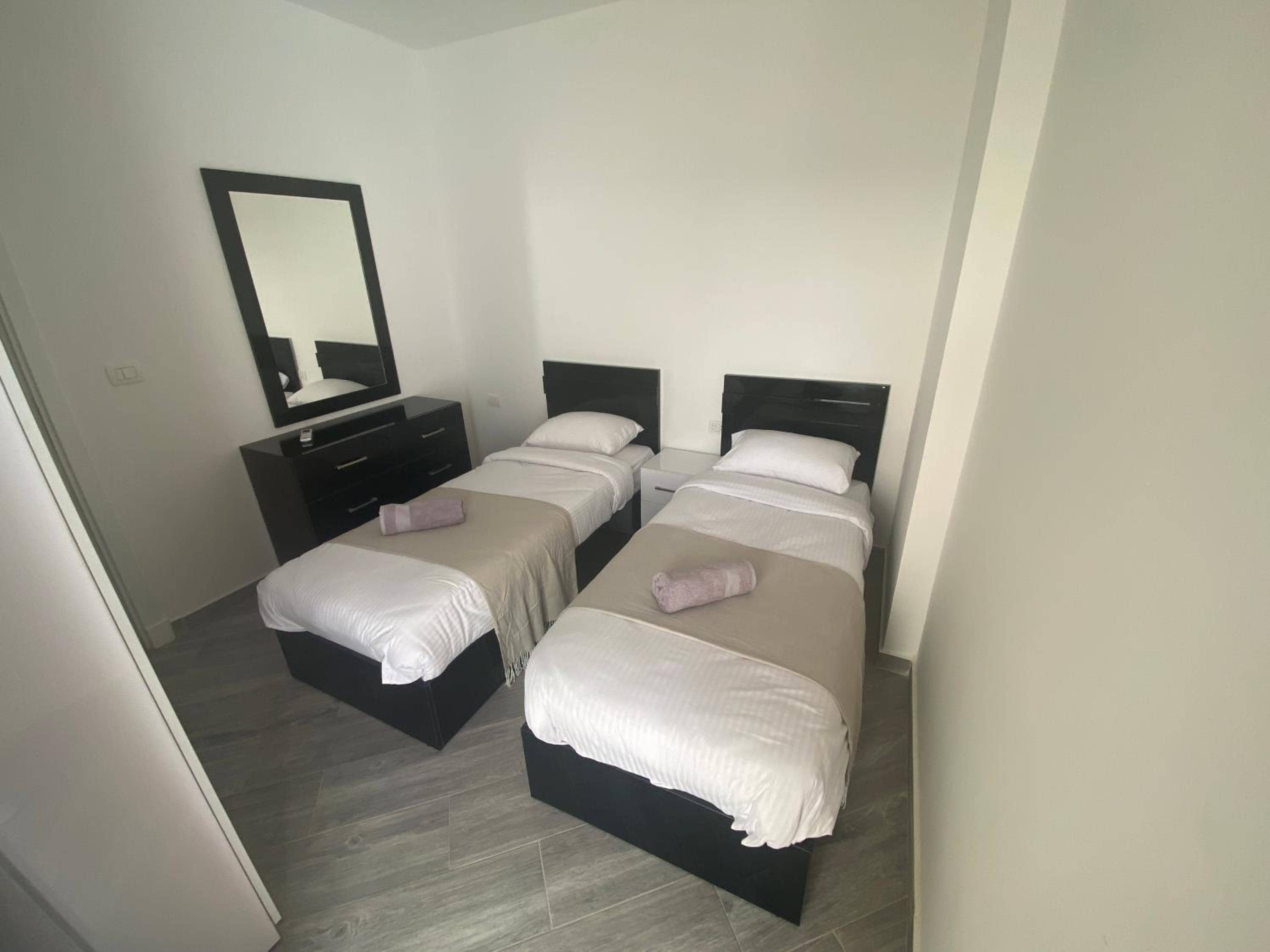 3BR 2BA Retreat with Four Pools Gym and Onsite Dining Close to El Gouna — 3