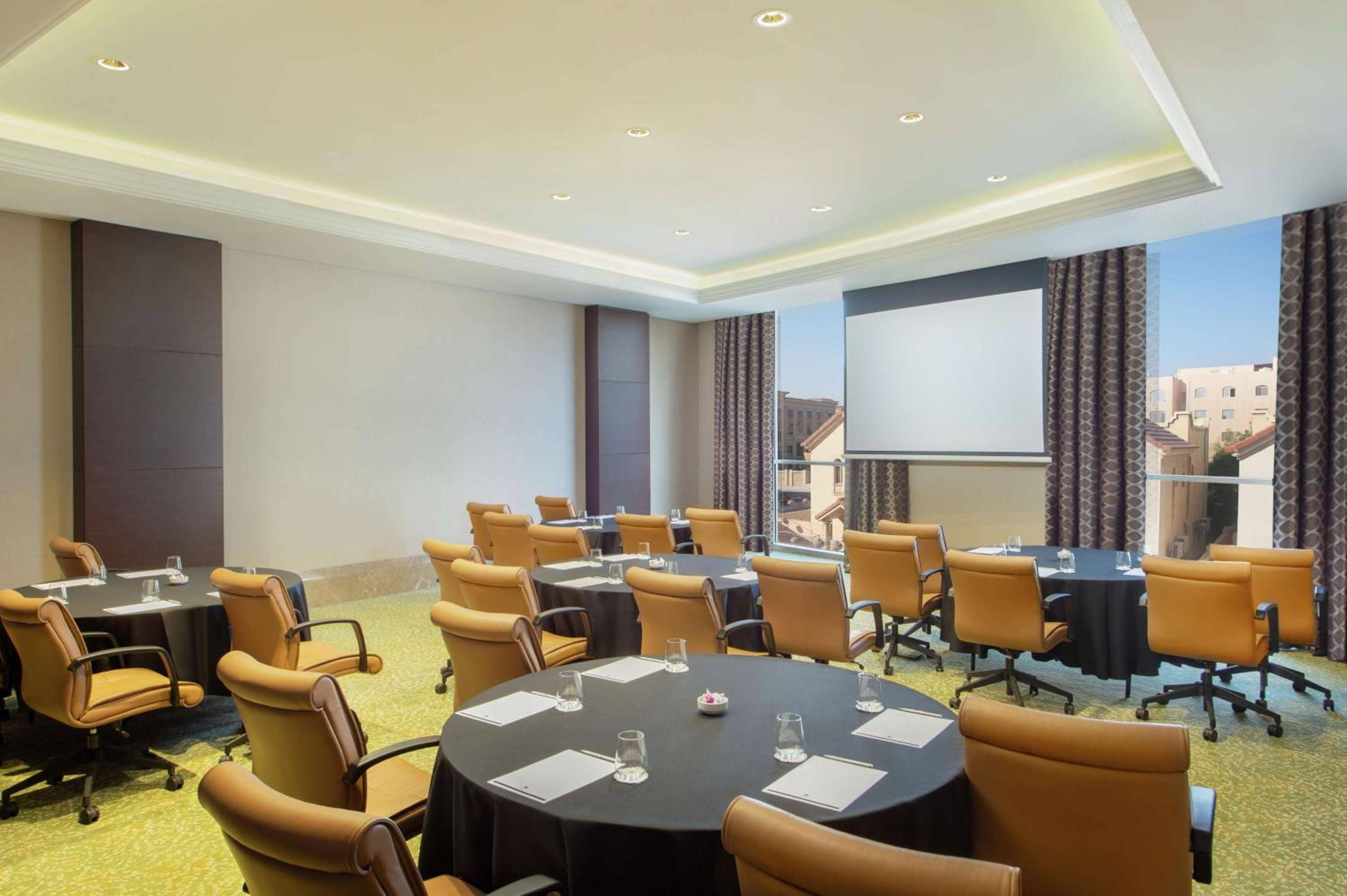 DoubleTree By Hilton Doha - Al Sadd — 4