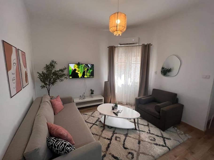 2 bedroom apartement in the center of cairo — 2