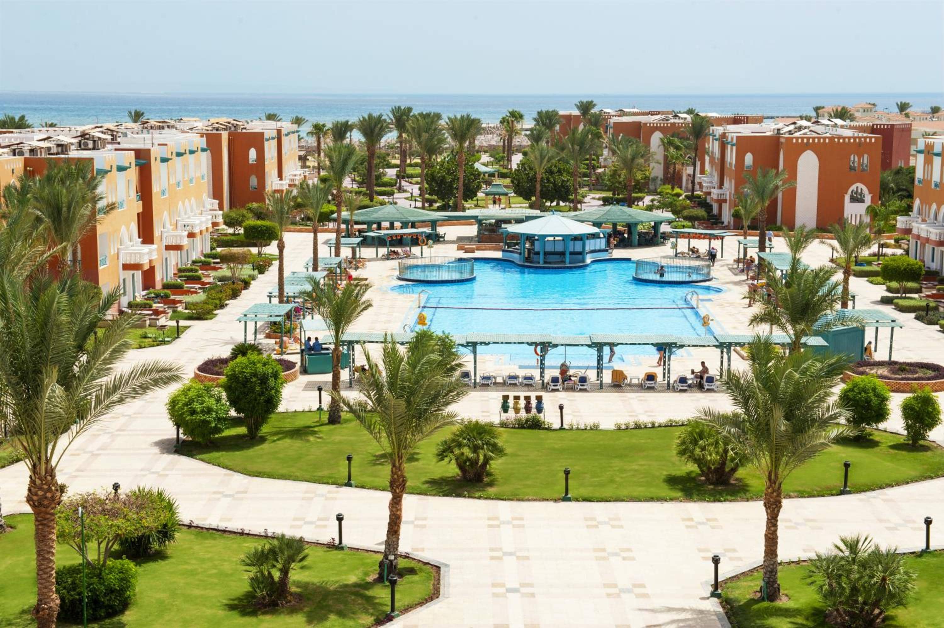 Sunrise Garden Beach Resort — 4