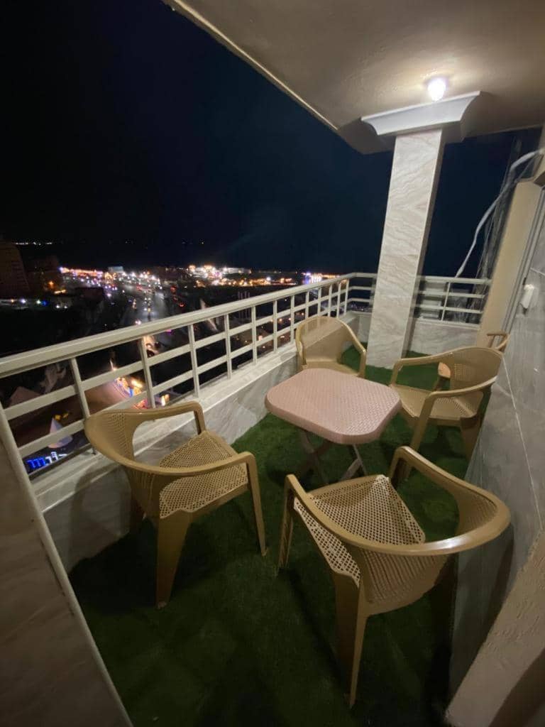 City Square - Brand New Luxury Apartment With Stunning Sea View — 4