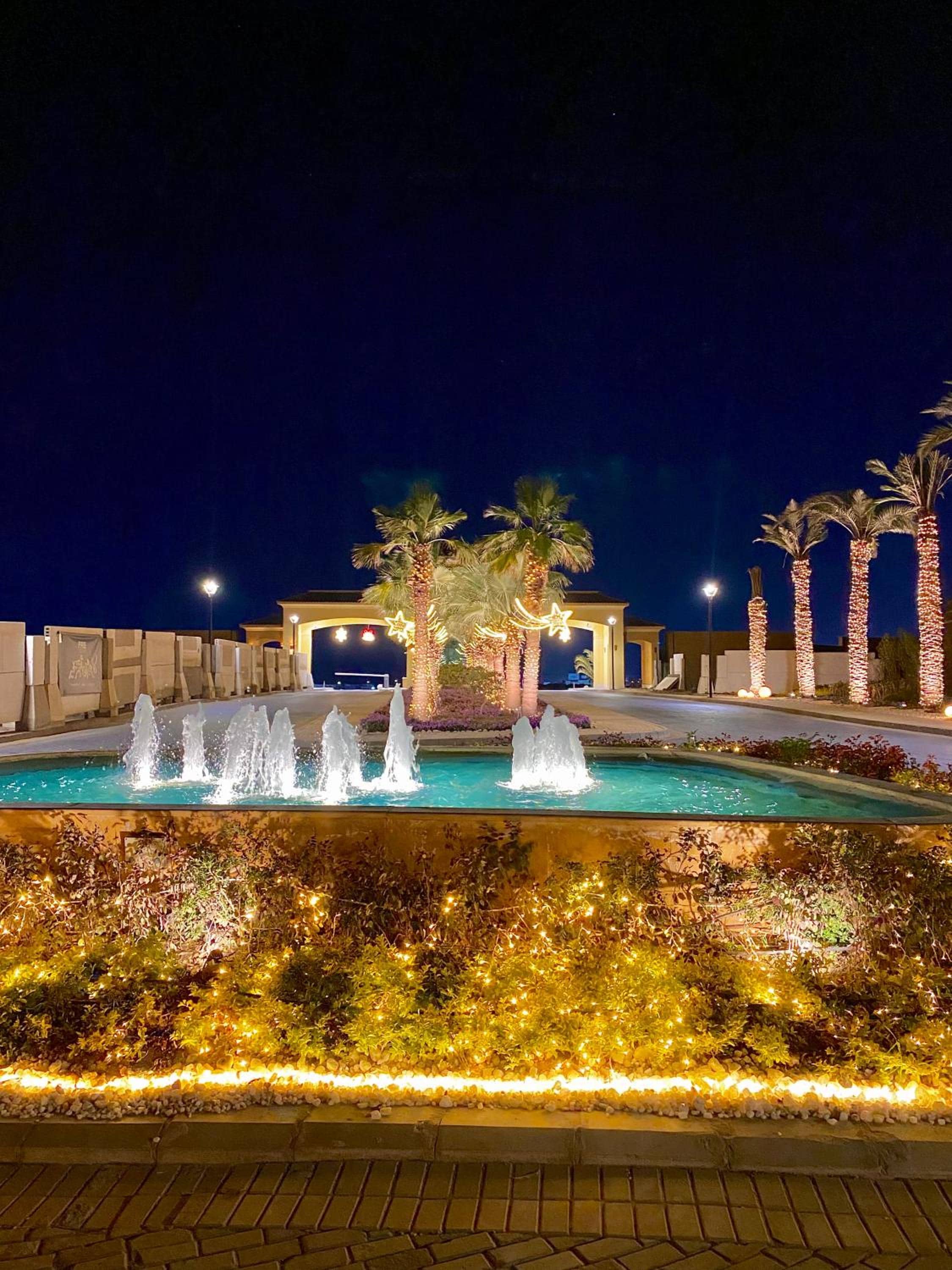 Ultra Luxury 3BR with Pools ,Sports ,Dining in Gated compound, Close to all sites — 5
