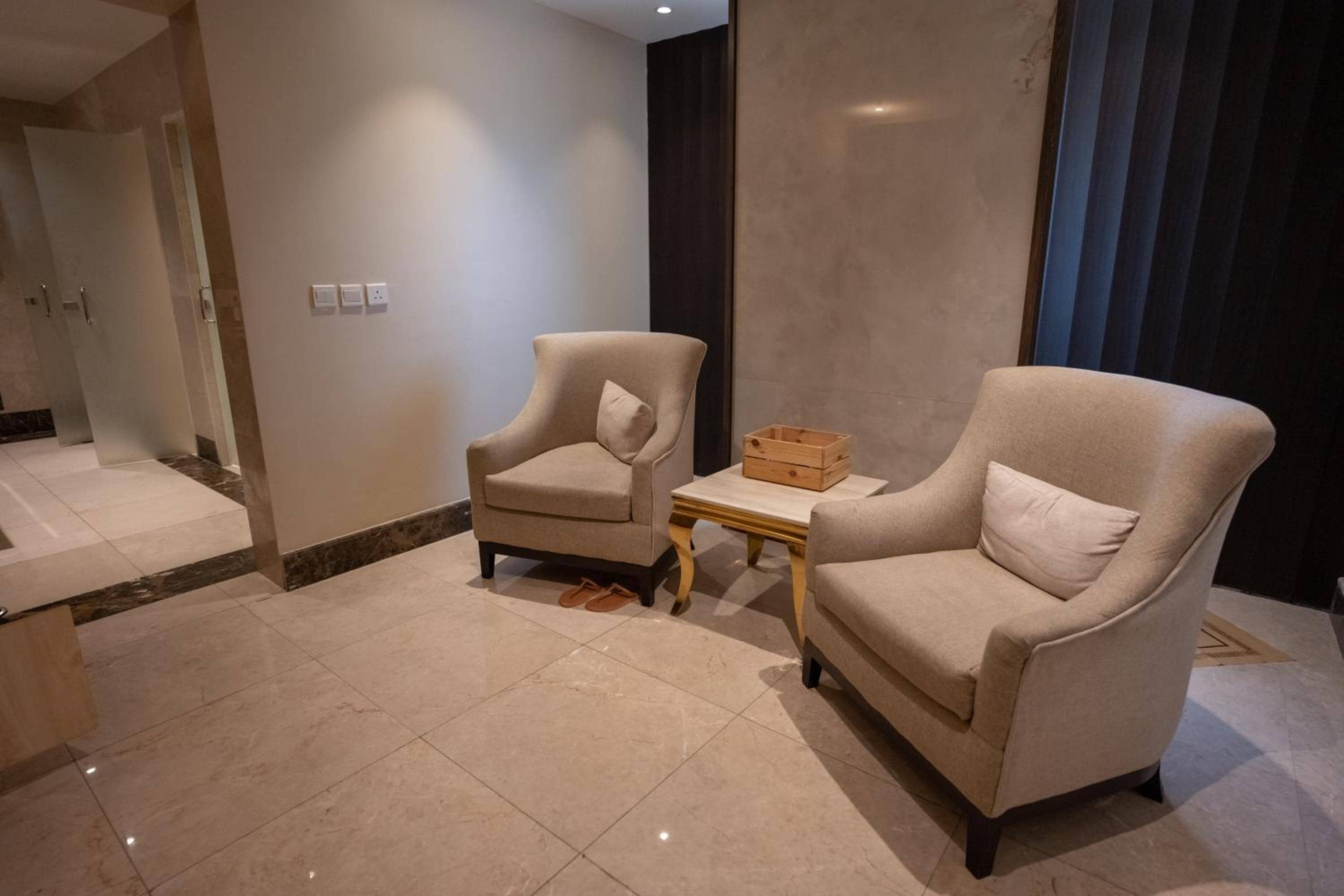 Rosemond Al Hamra — 3