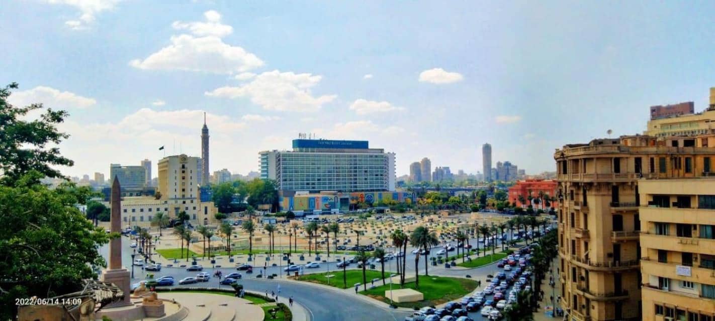 Rotana Palace Suites — 2