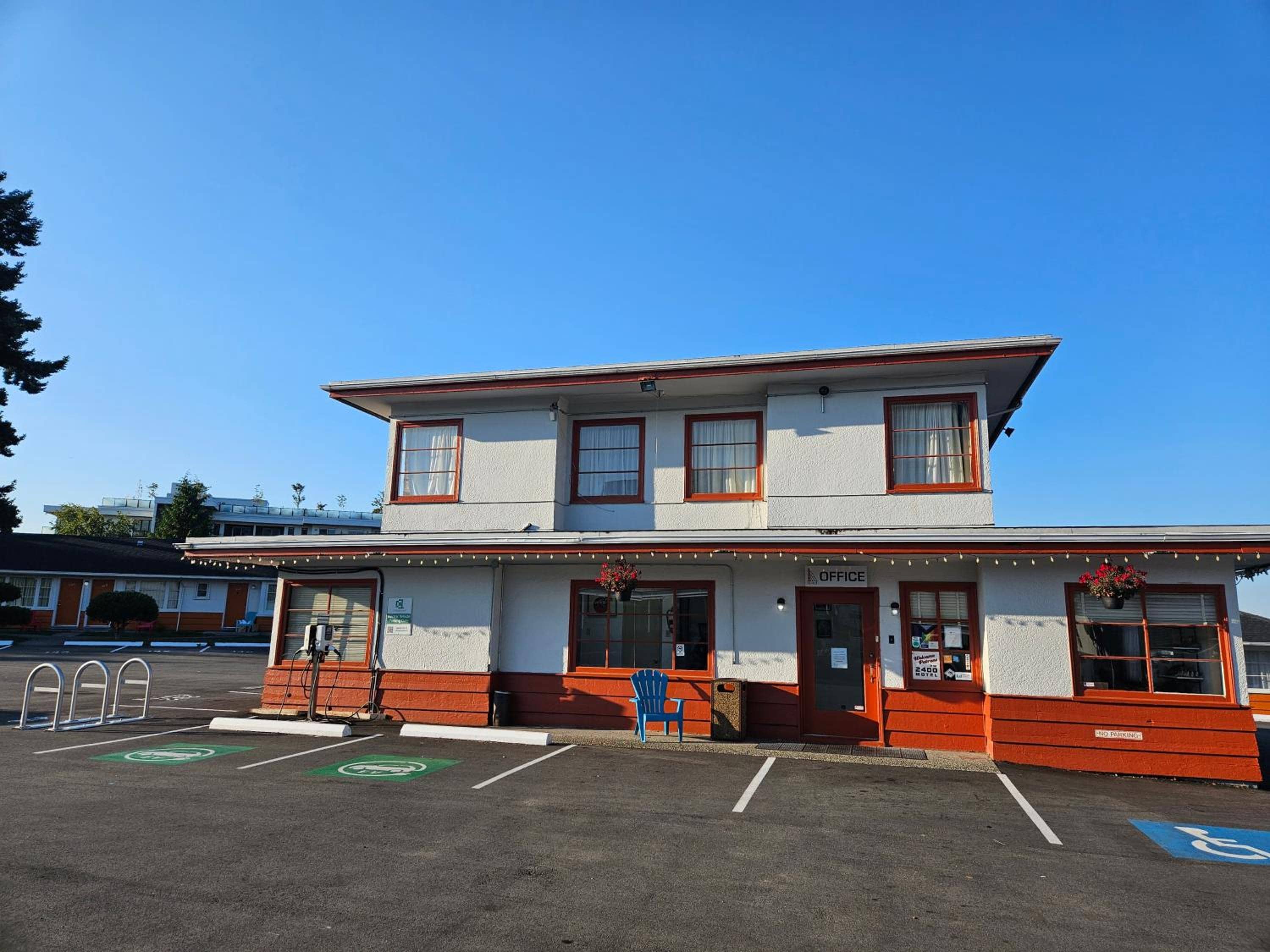 2400 Motel — 3