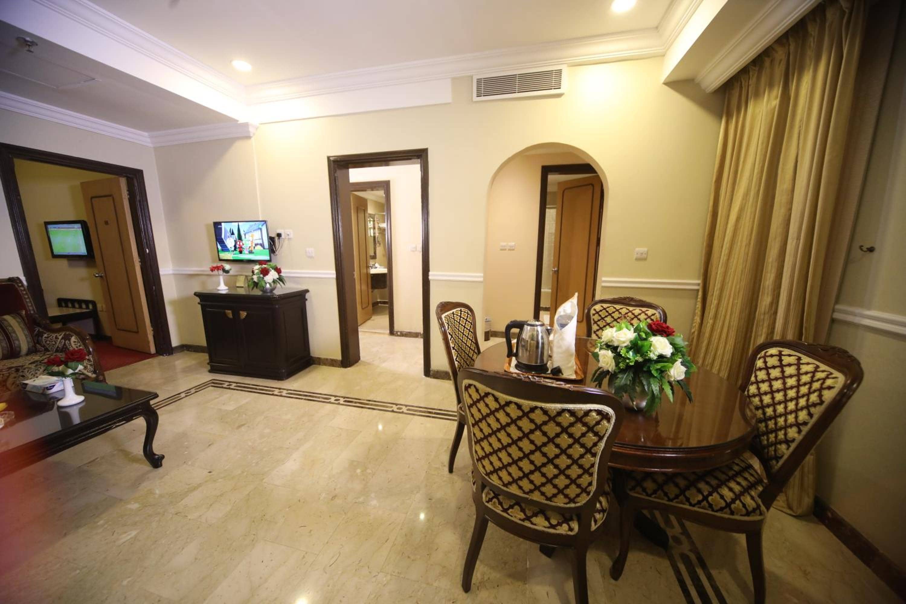 Roshan Al Azhar Hotel — 5