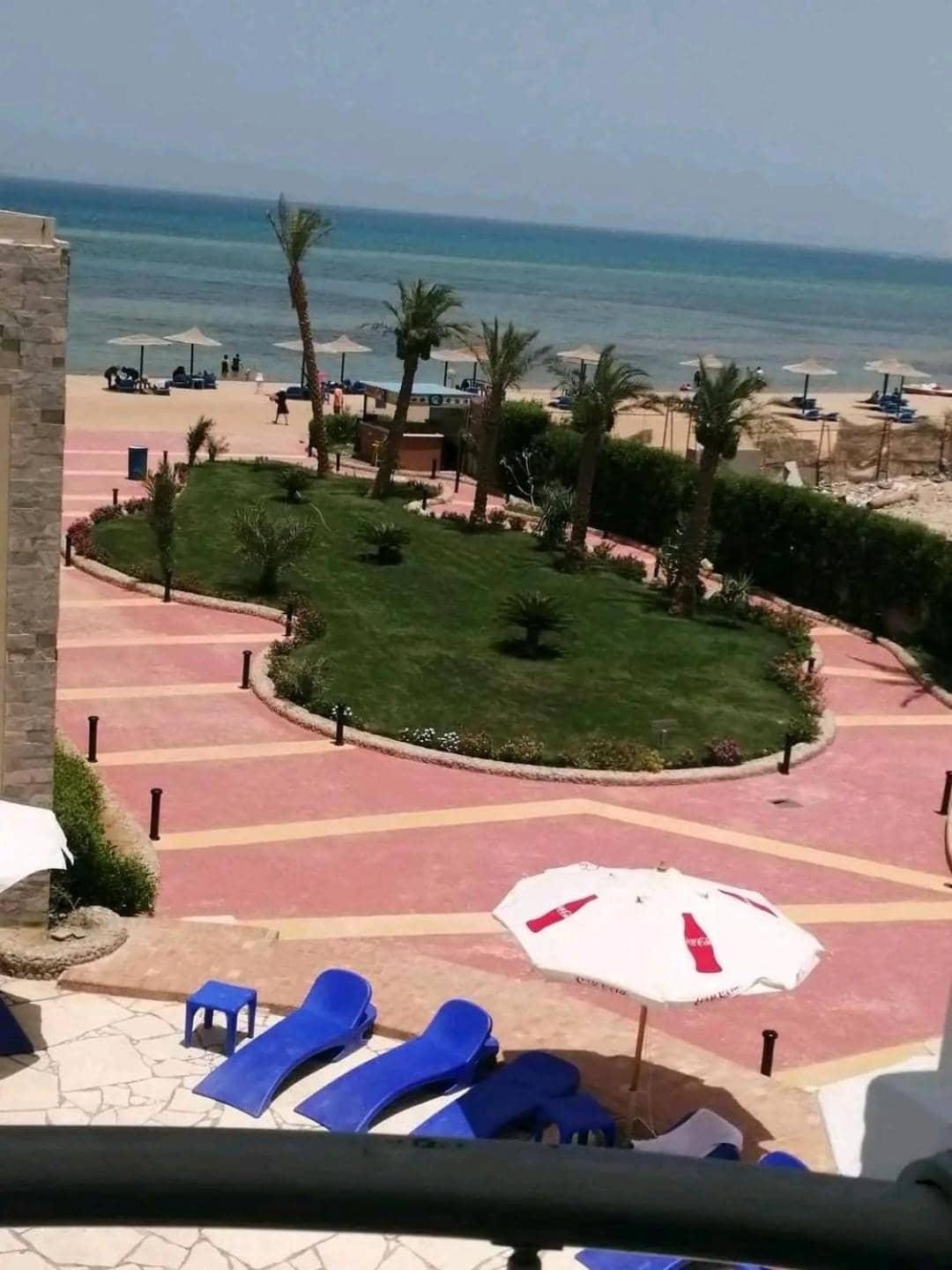 Chalet front the beach — 4