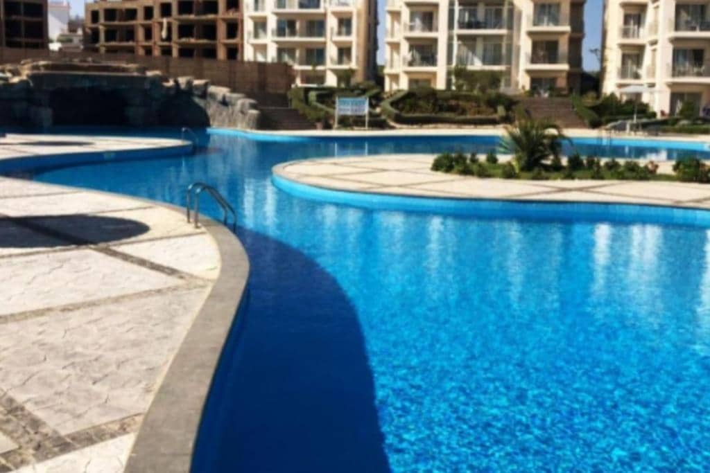 SUNNY BEACH resort apartment for rent in Montazah