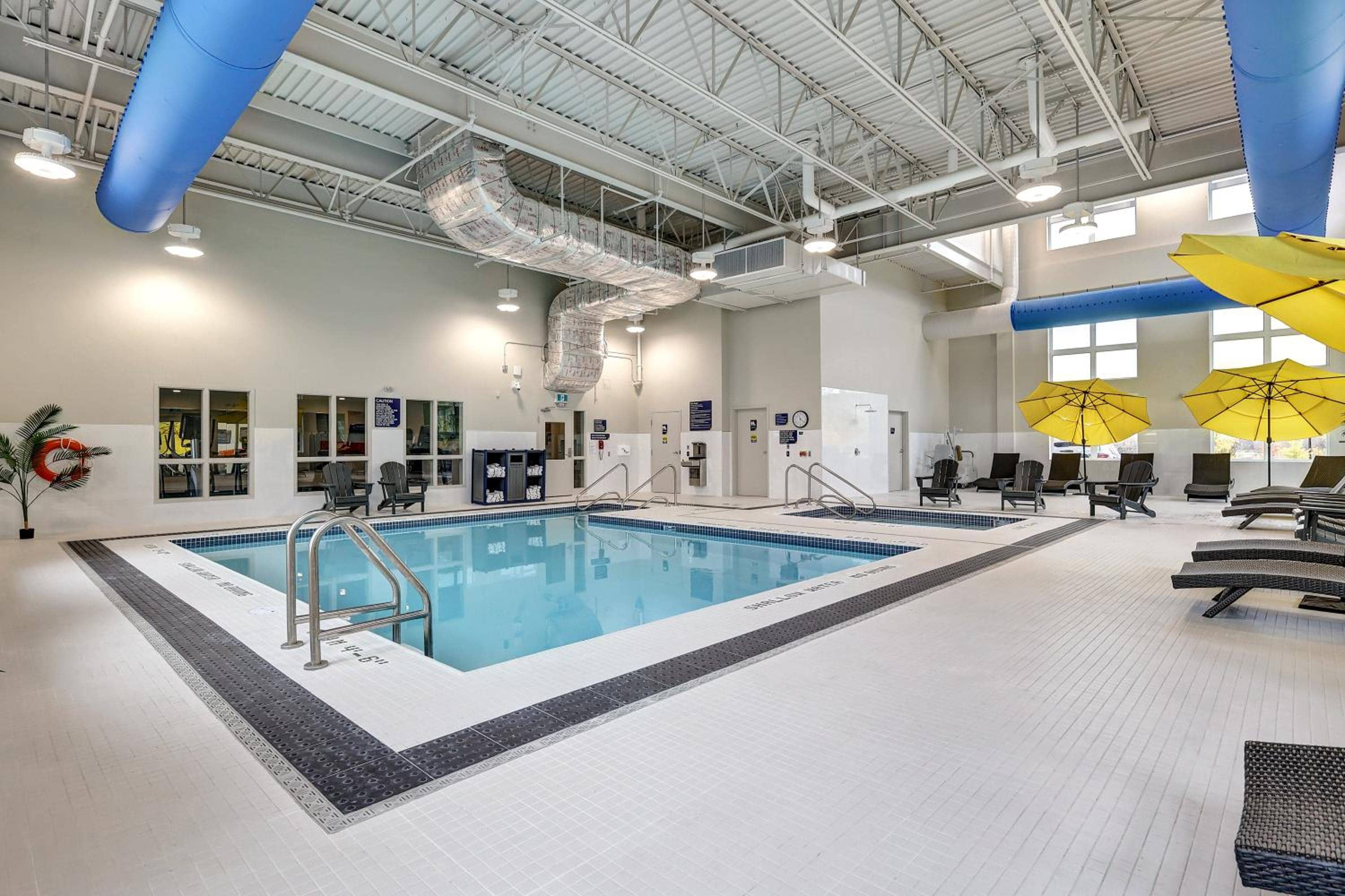 Microtel Inn & Suites by Wyndham Kanata Ottawa West — 3