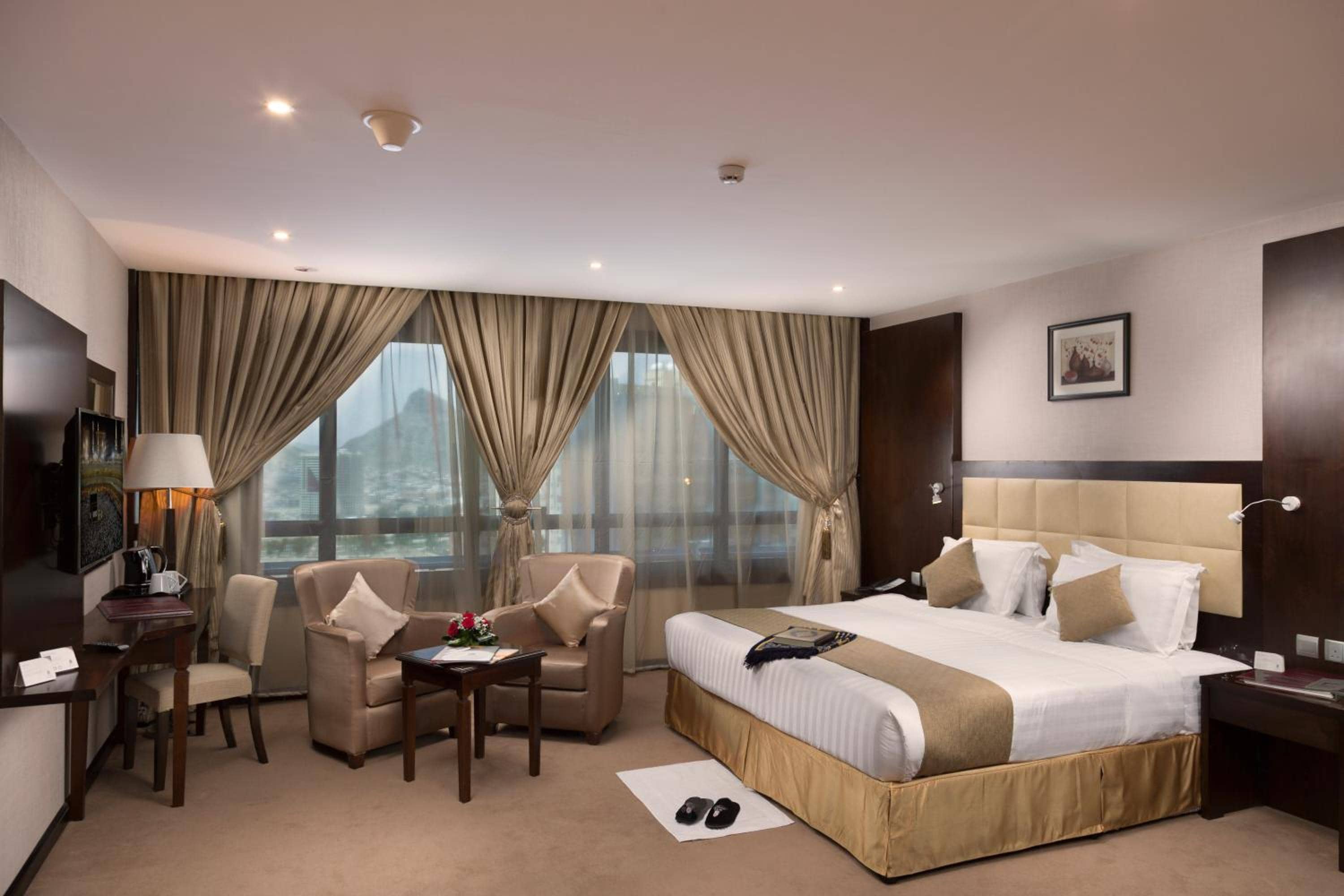 Razana Al Rawdha Hotel — 3
