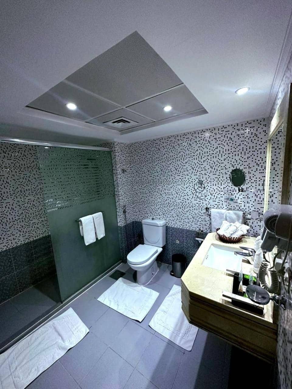 One Inn Hotel — 5