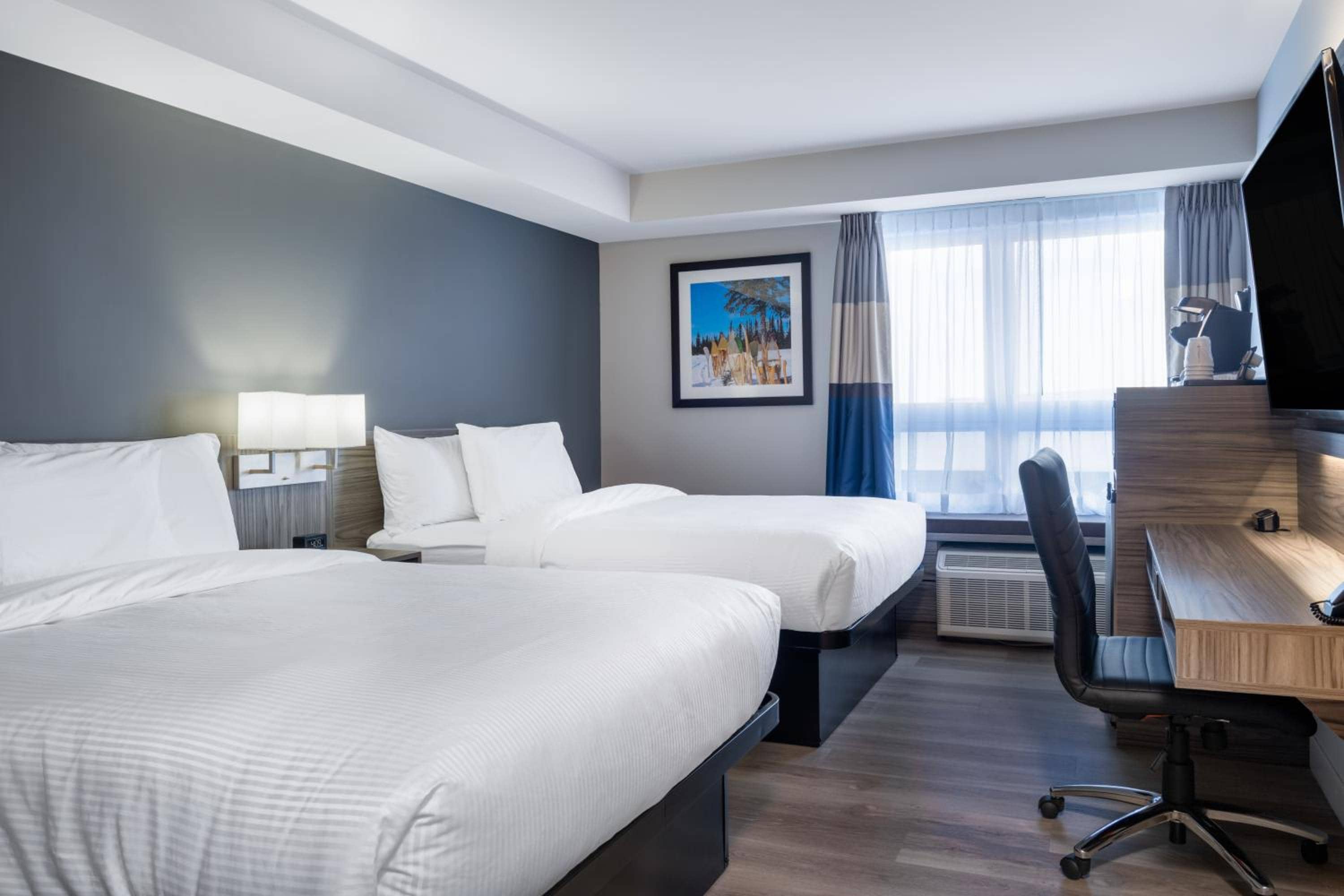 Microtel Inn & Suites by Wyndham Kanata Ottawa West — 2