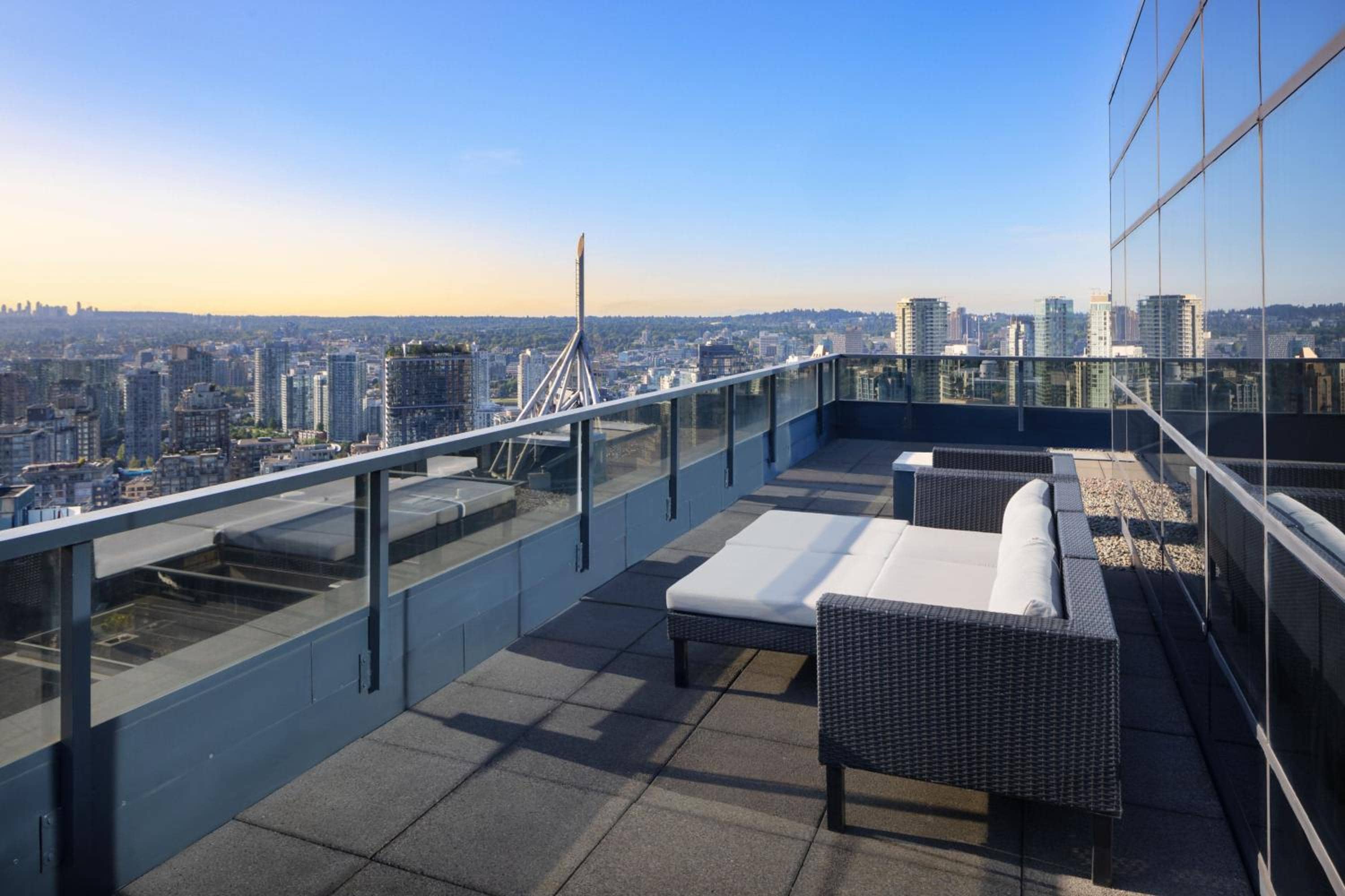 Sheraton Vancouver Wall Centre — 5