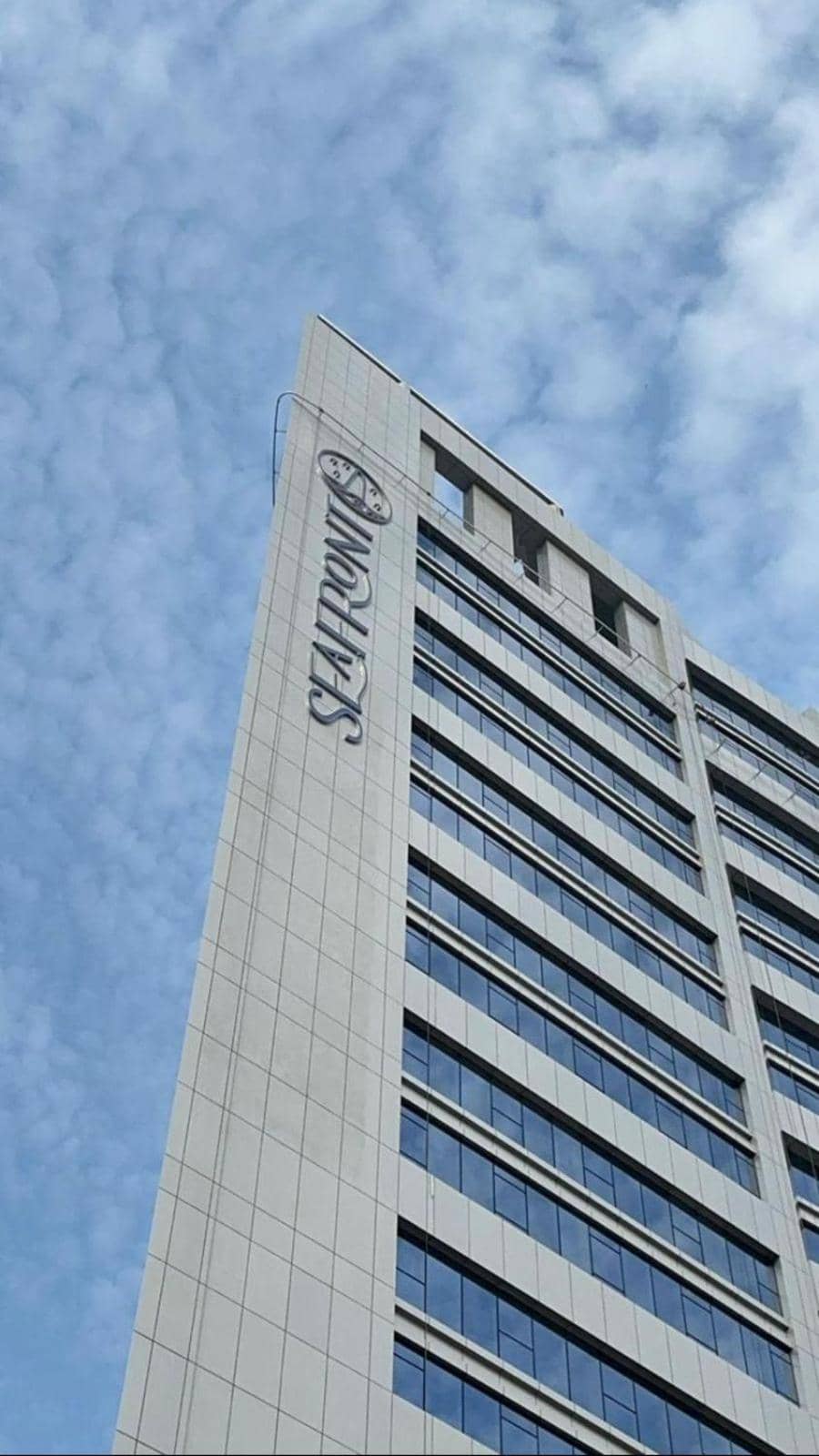 Seafront Luxury Suites Jeddah Corniche