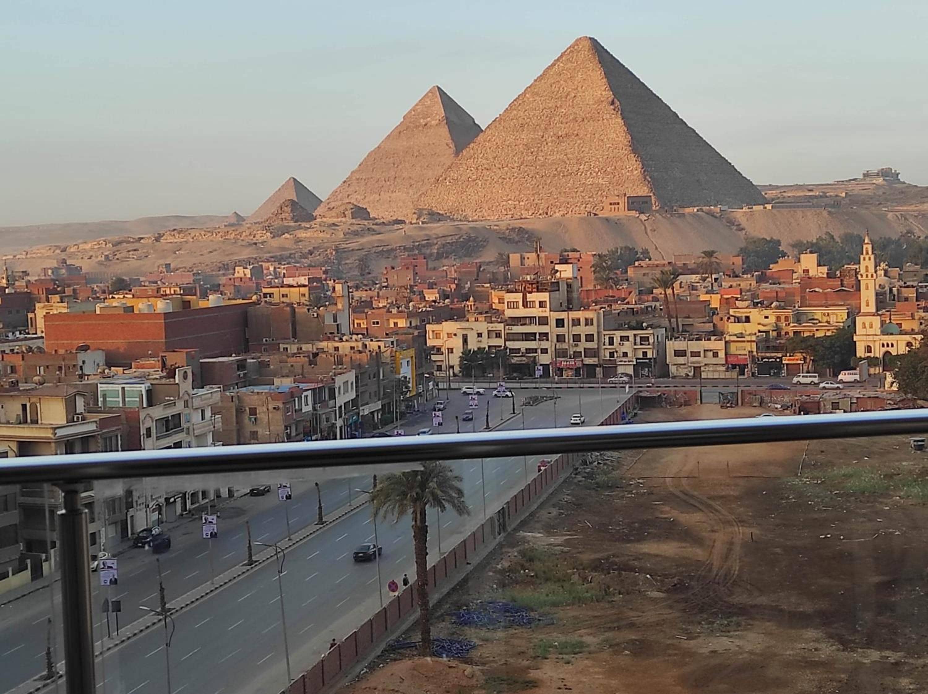 pyramids view suite/vista piramidi