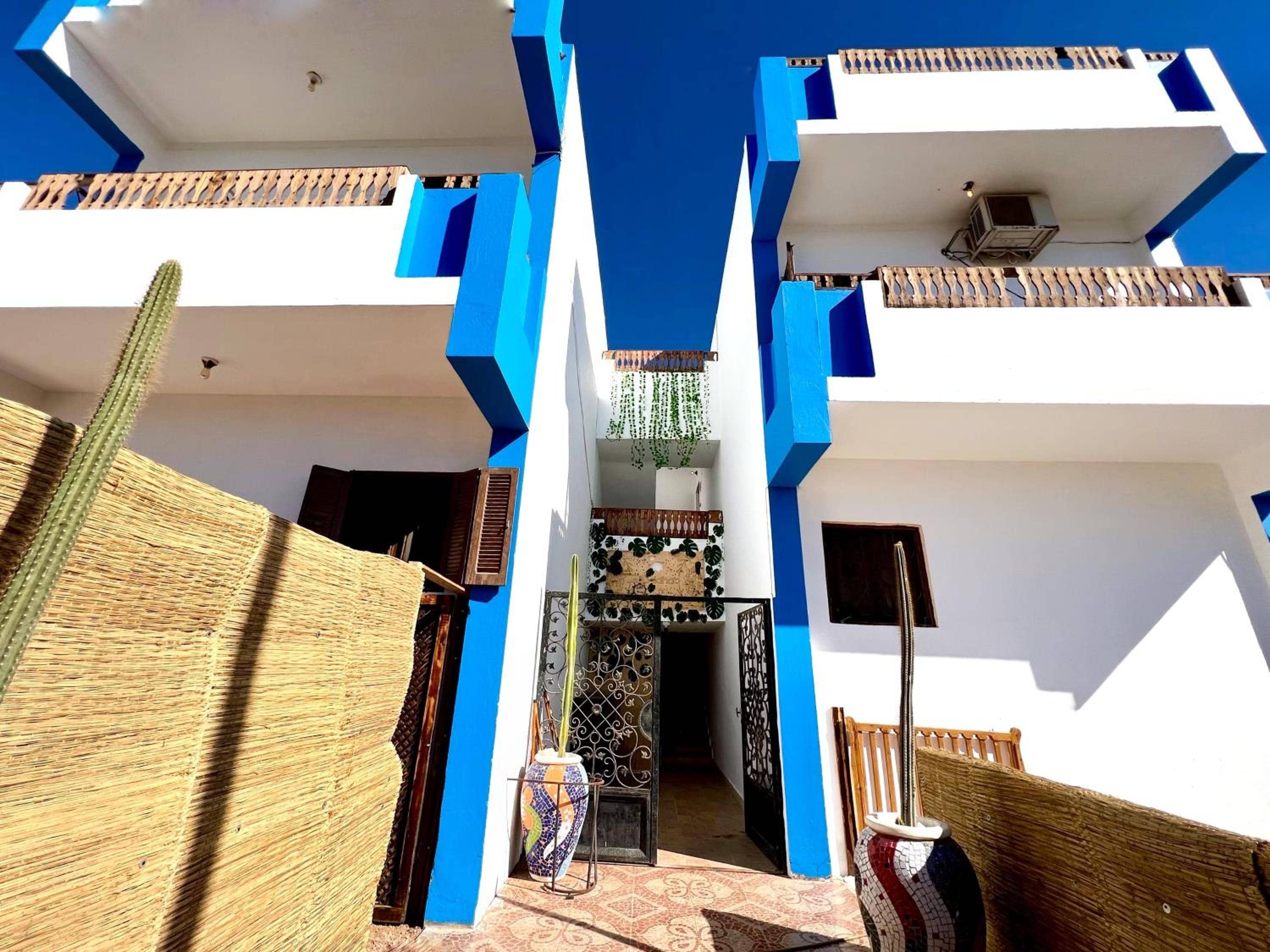 DAHAB WORLD (ASALA)