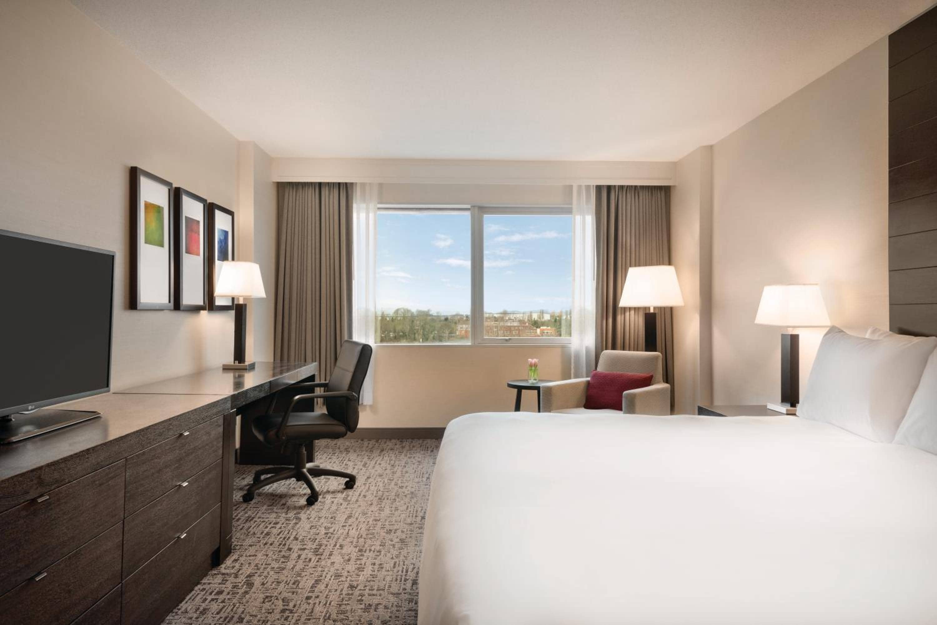Radisson Hotel Vancouver Airport — 5