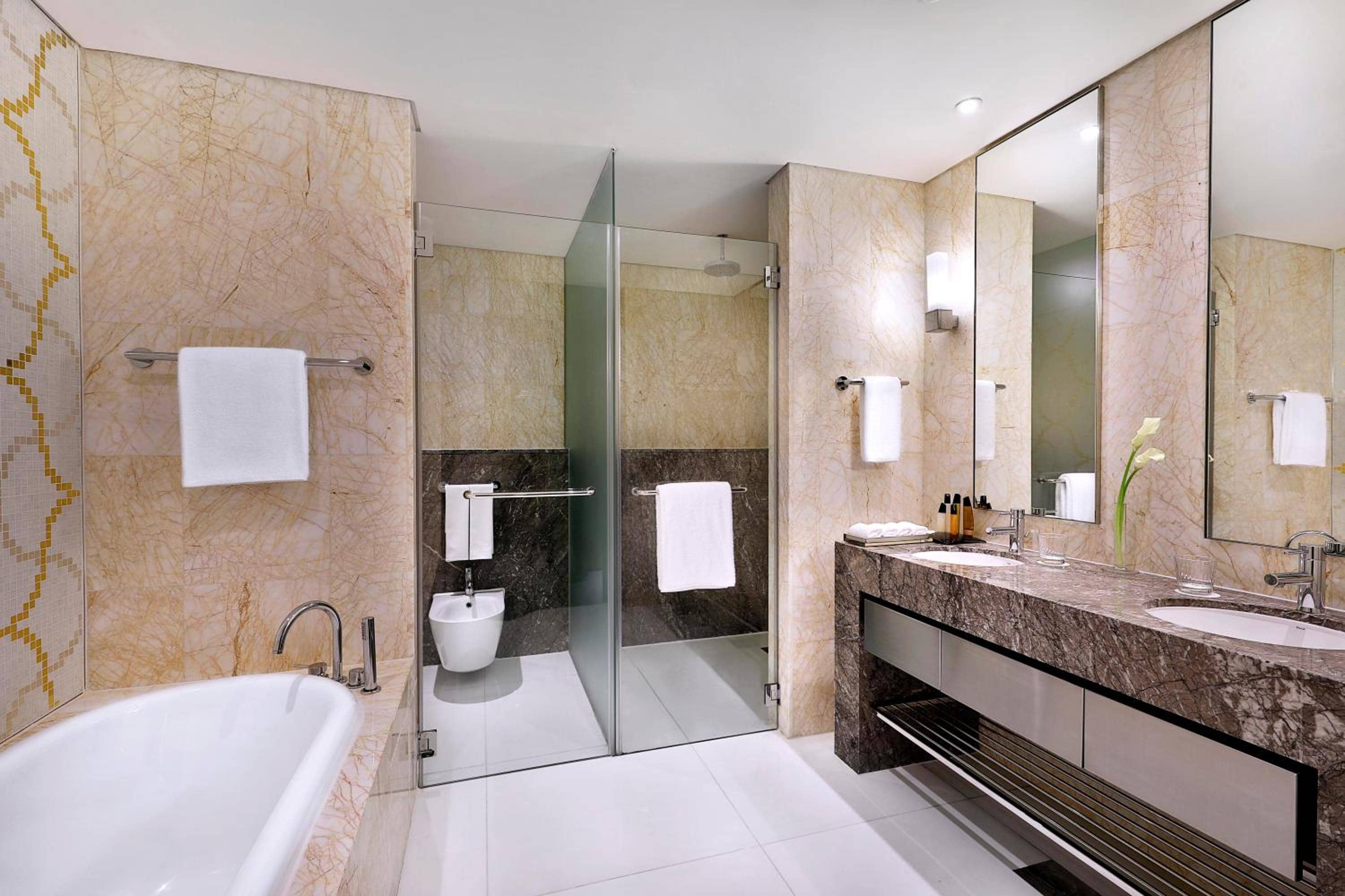 Conrad Abu Dhabi Etihad Towers — 5