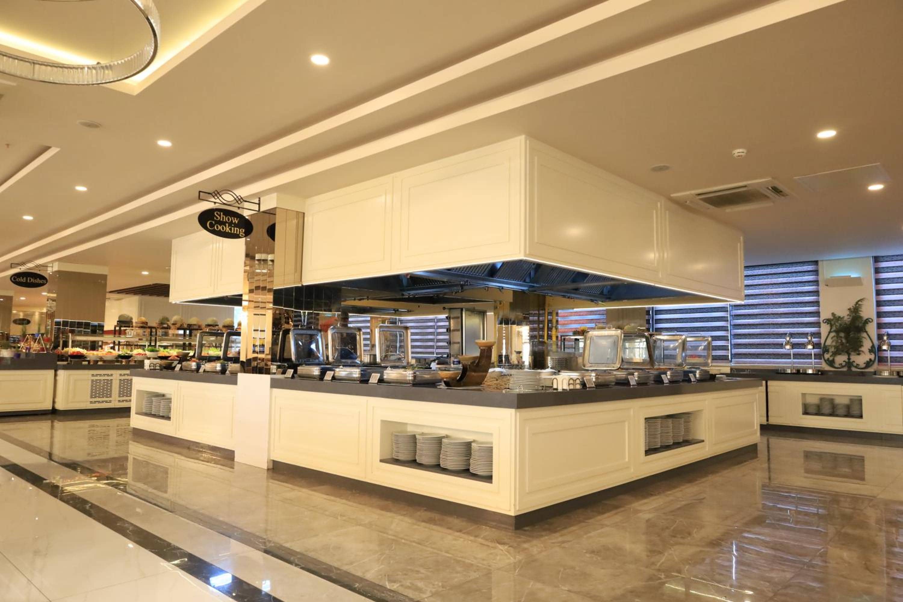 Aydinbey Queen's Palace & Spa - Ultra All Inclusive — 2