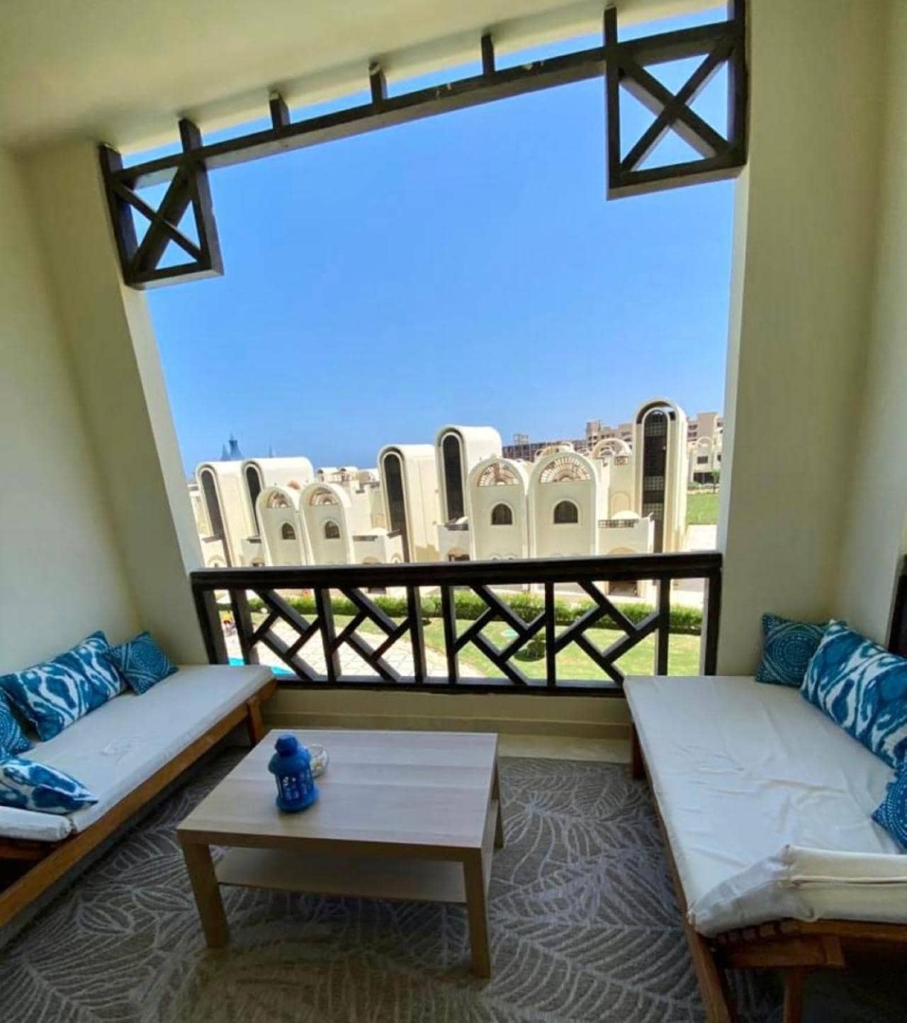 luxury Beachfront Studio- Foreign Nationals Only