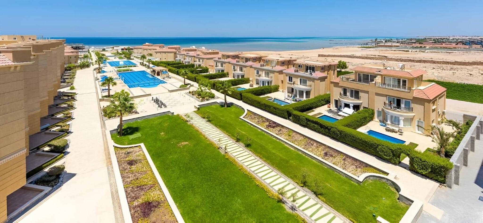 Selena Bay Luxury Resort - Premium Apartment with Private Beach