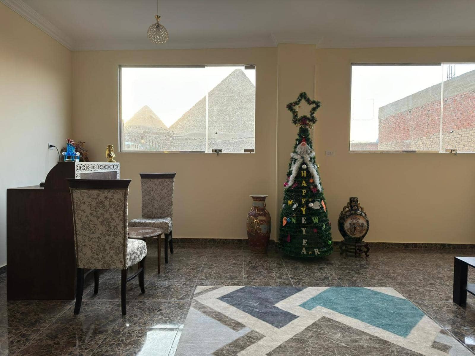 El Khalil Pyramids View Inn — 2