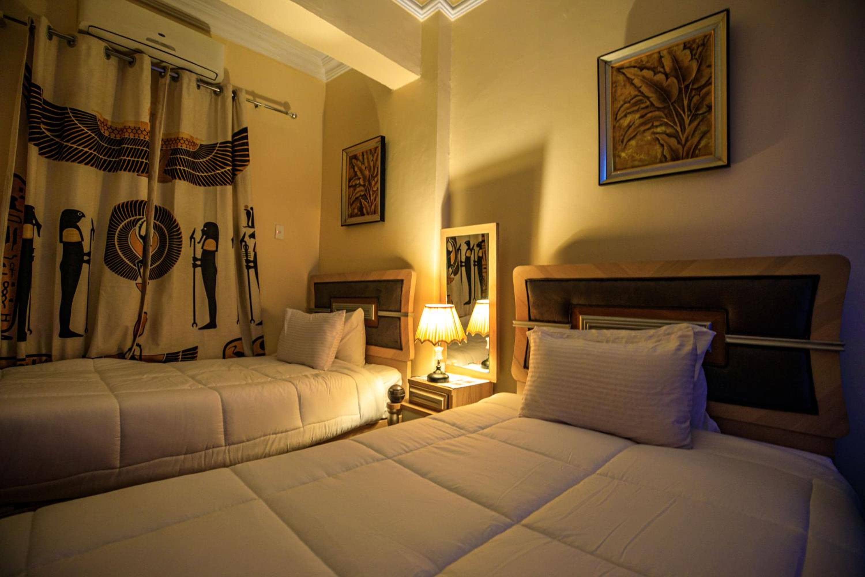 Bella Casa Pyramids Inn — 3