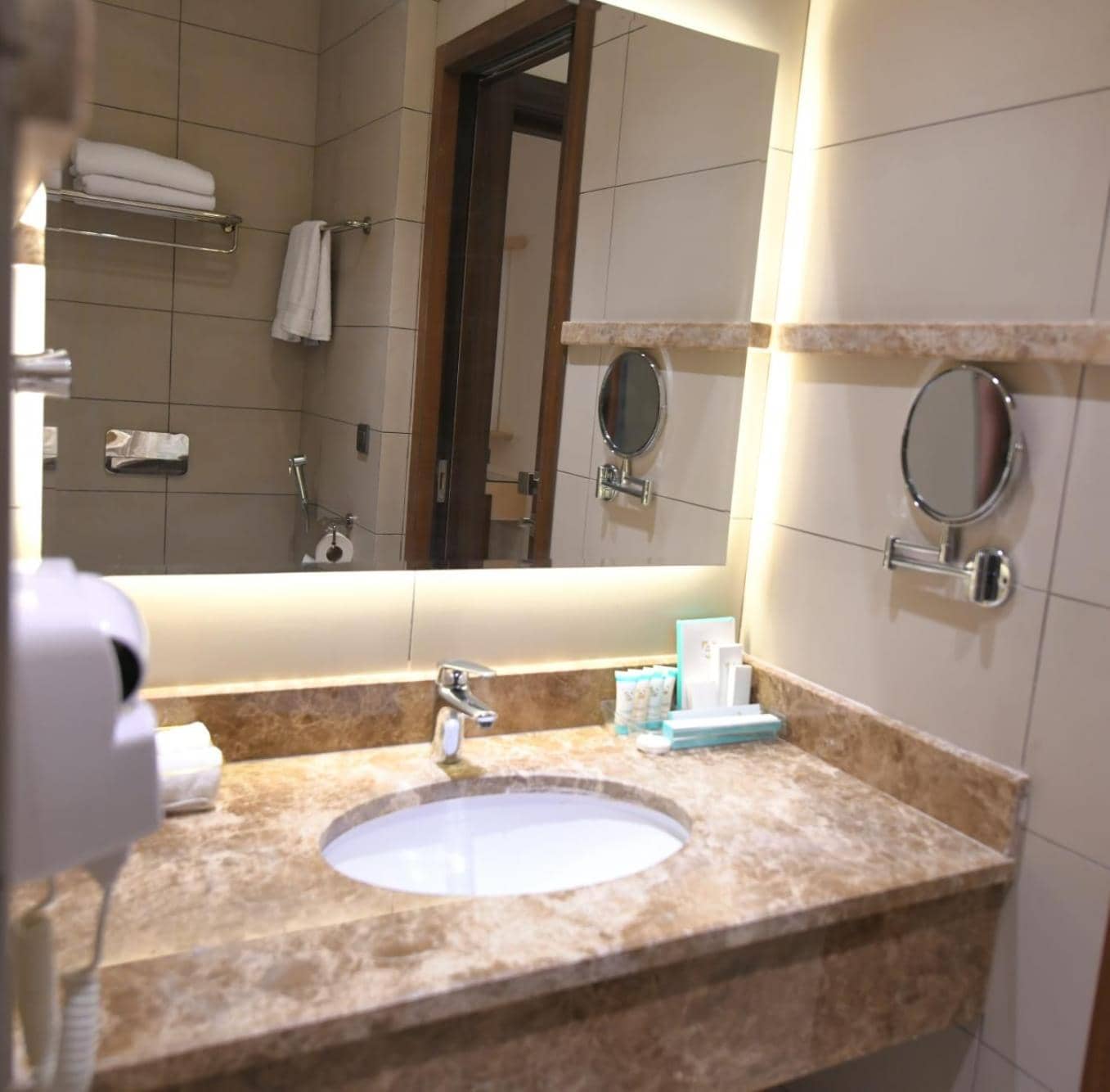 Renee Hotel — 2