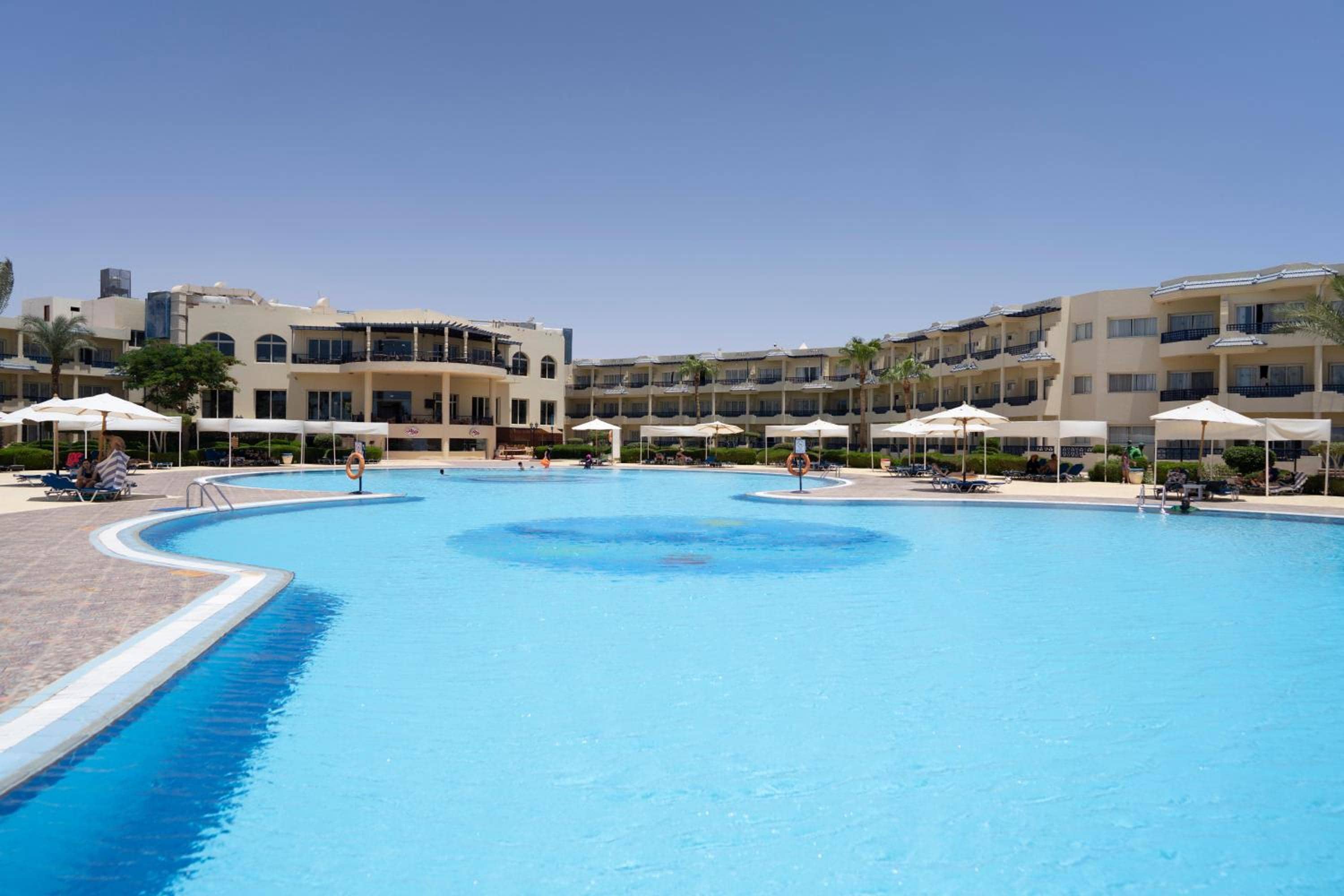 Grand Oasis Resort — 4