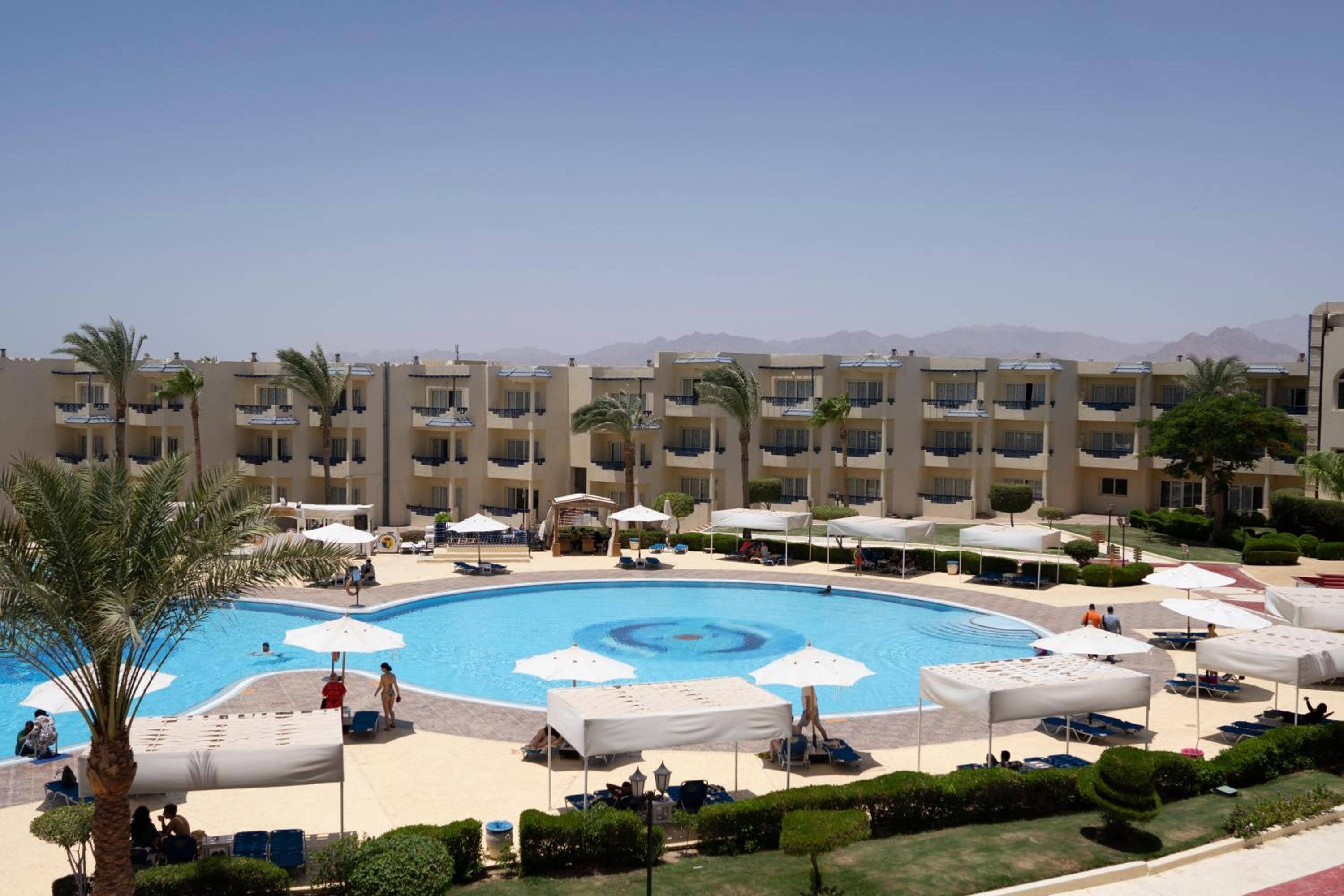 Grand Oasis Resort — 2