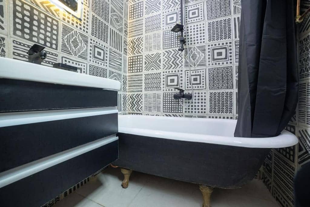 Historic Boutique Apartment in Downtown Cairo — 3