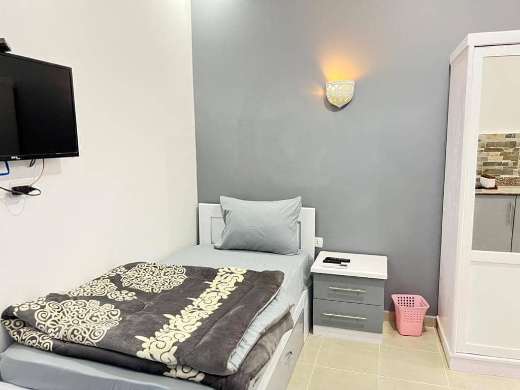 Fnex House — 2