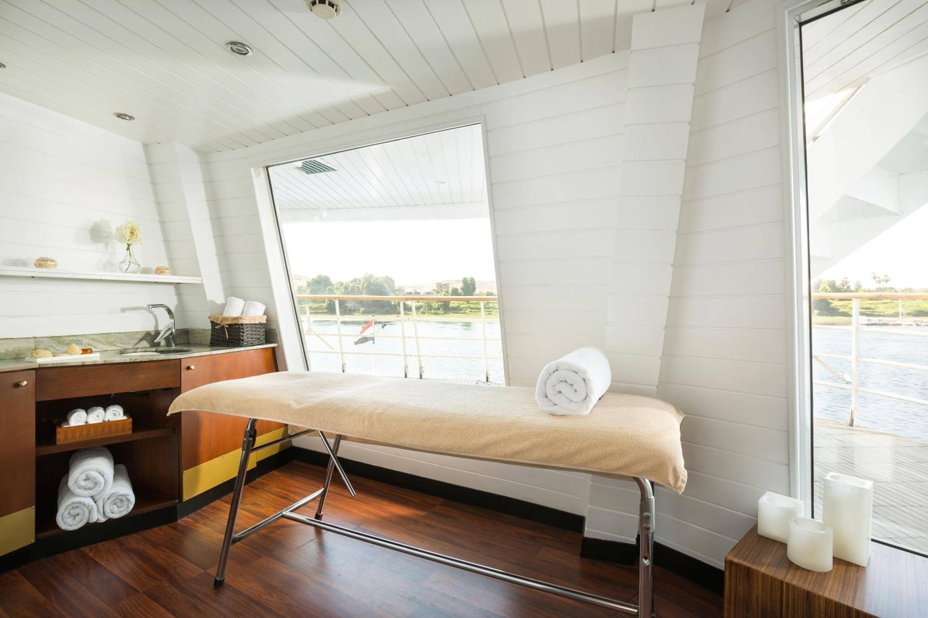 M/Y ALYSSA - 4 or 7 Nights From Luxor each Monday and 3 or 7 Nights From Aswan each Friday — 4