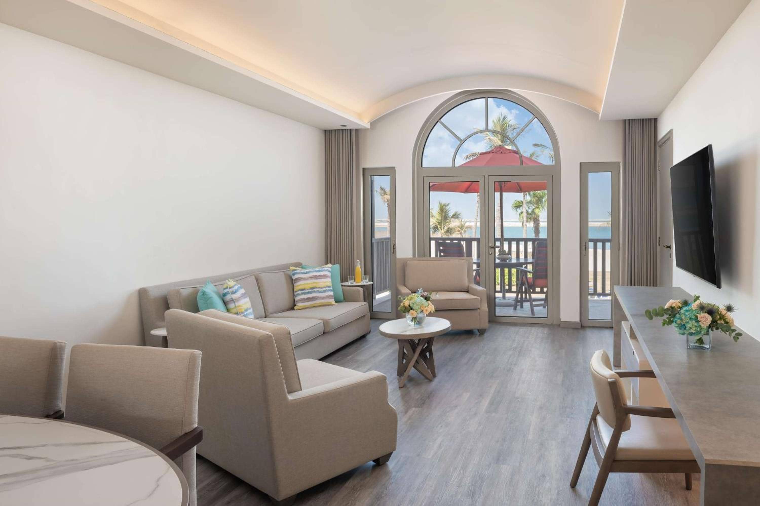 JA Palm Tree Court, Dubai — 3