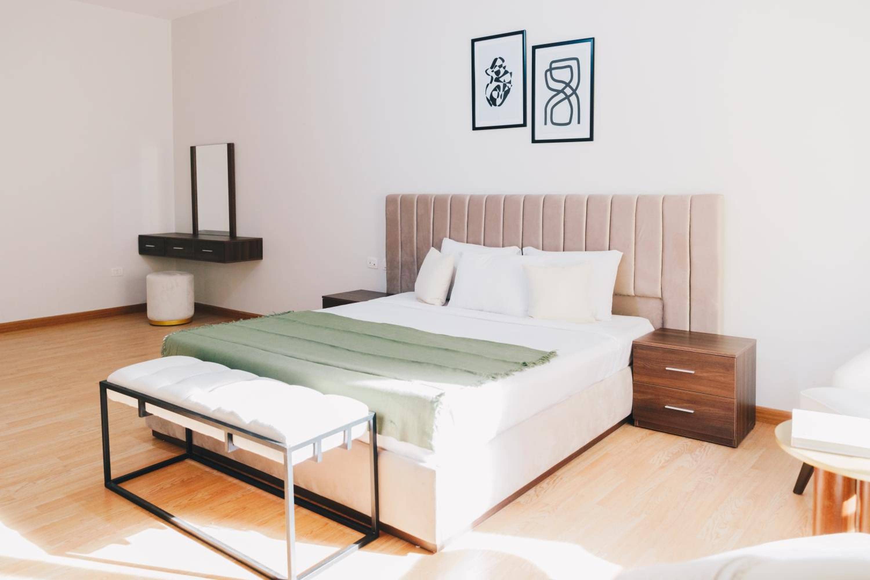 The Seven Six by Elegant Hospitality - Steps to 5A Mall — 4