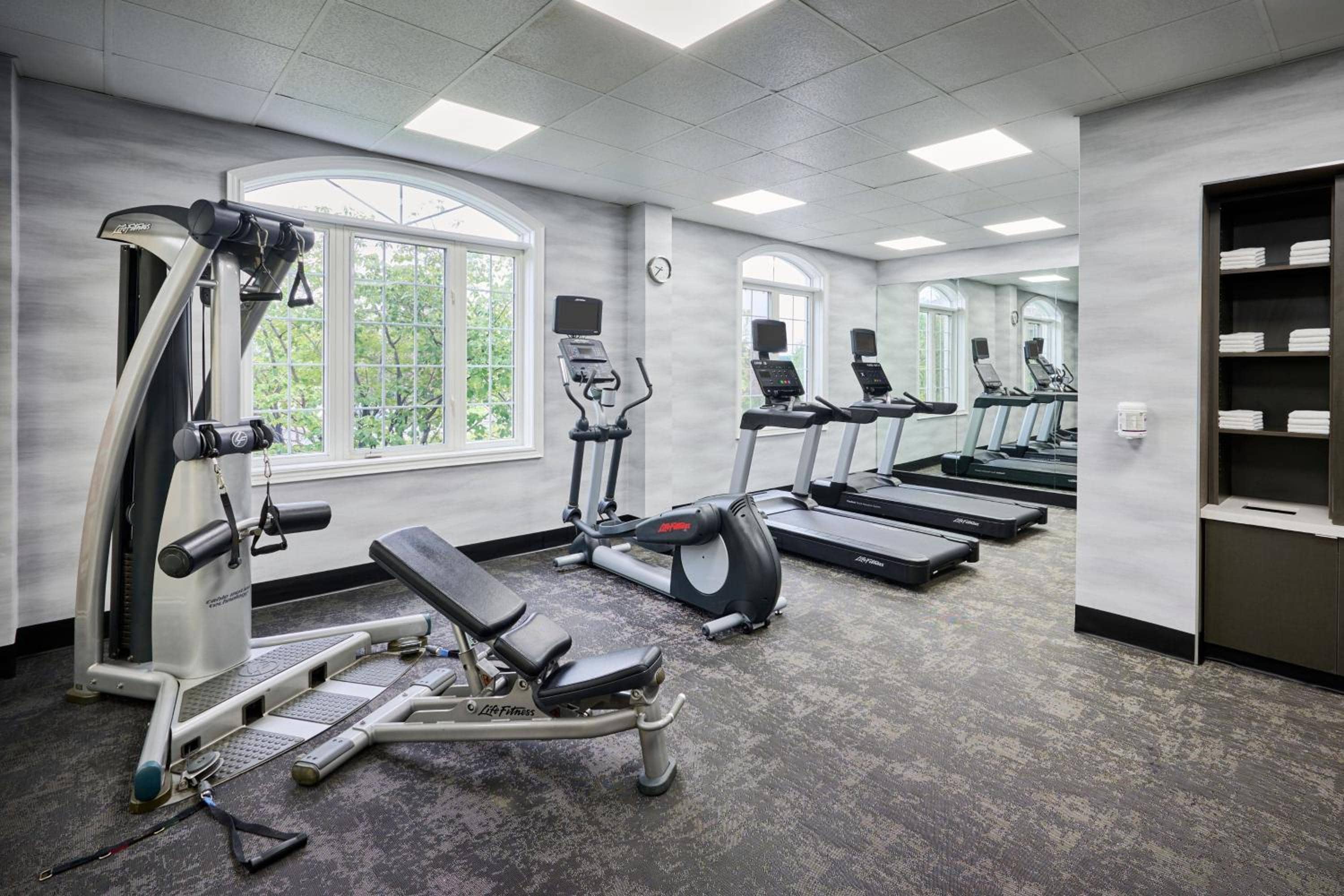 Fairfield Inn & Suites by Marriott Ottawa Kanata — 2