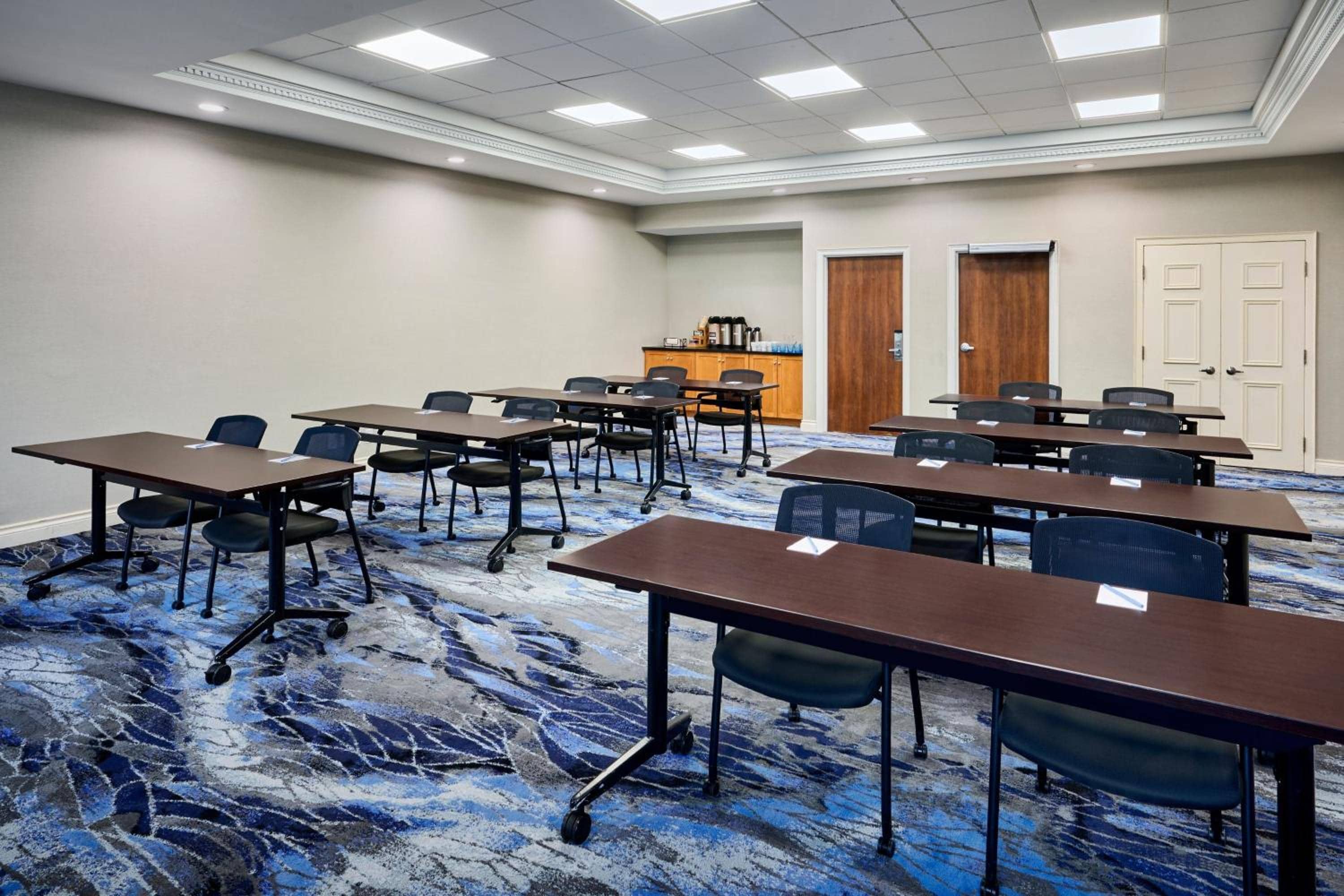 Fairfield Inn & Suites by Marriott Ottawa Kanata — 4