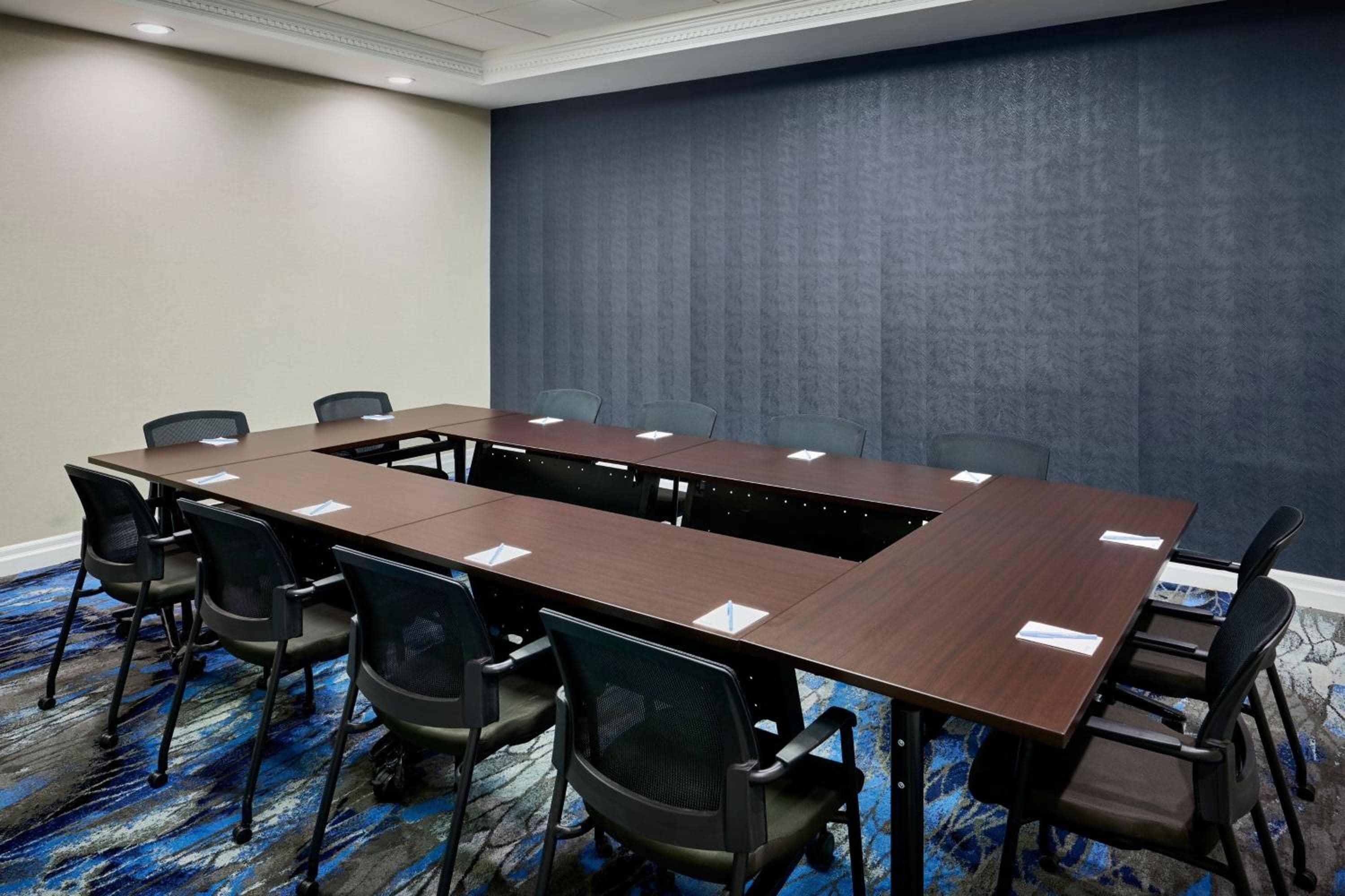 Fairfield Inn & Suites by Marriott Ottawa Kanata — 5