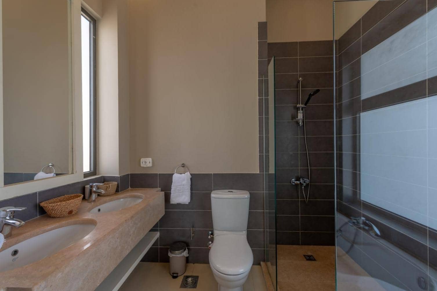 Long Island Gouna 5BR Tawila Beach House & Pool — 2