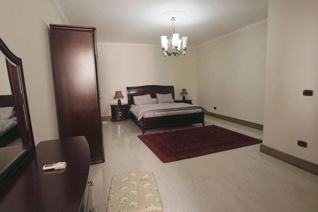 Zamalek Retreat: Premium Stay with Nile View — 2