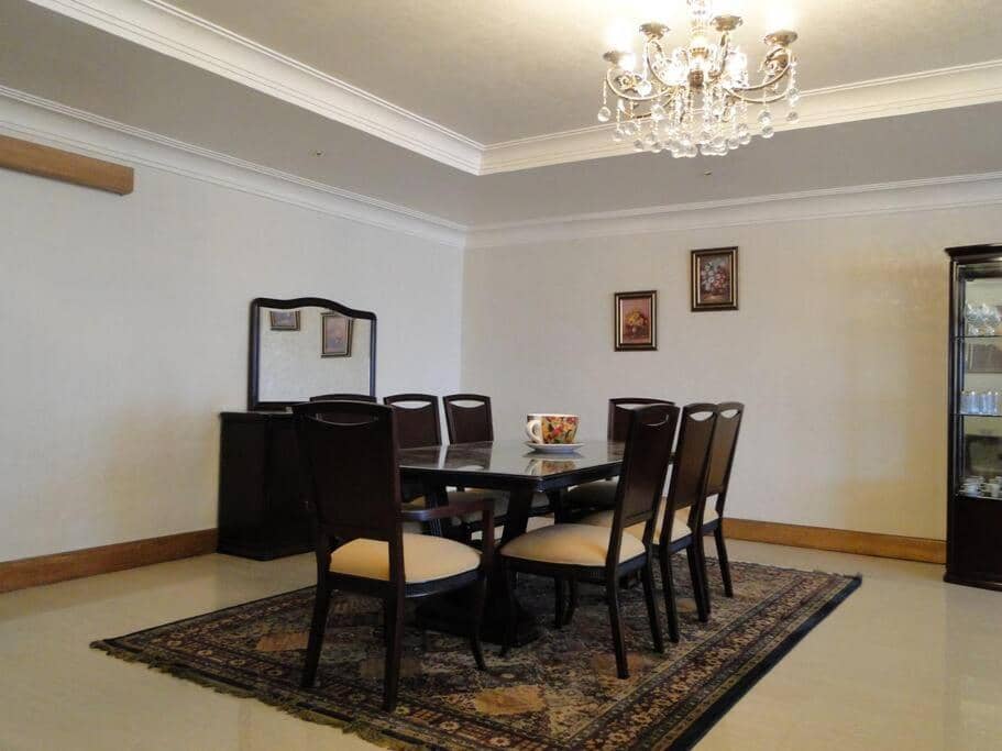 Zamalek Retreat: Premium Stay with Nile View — 3