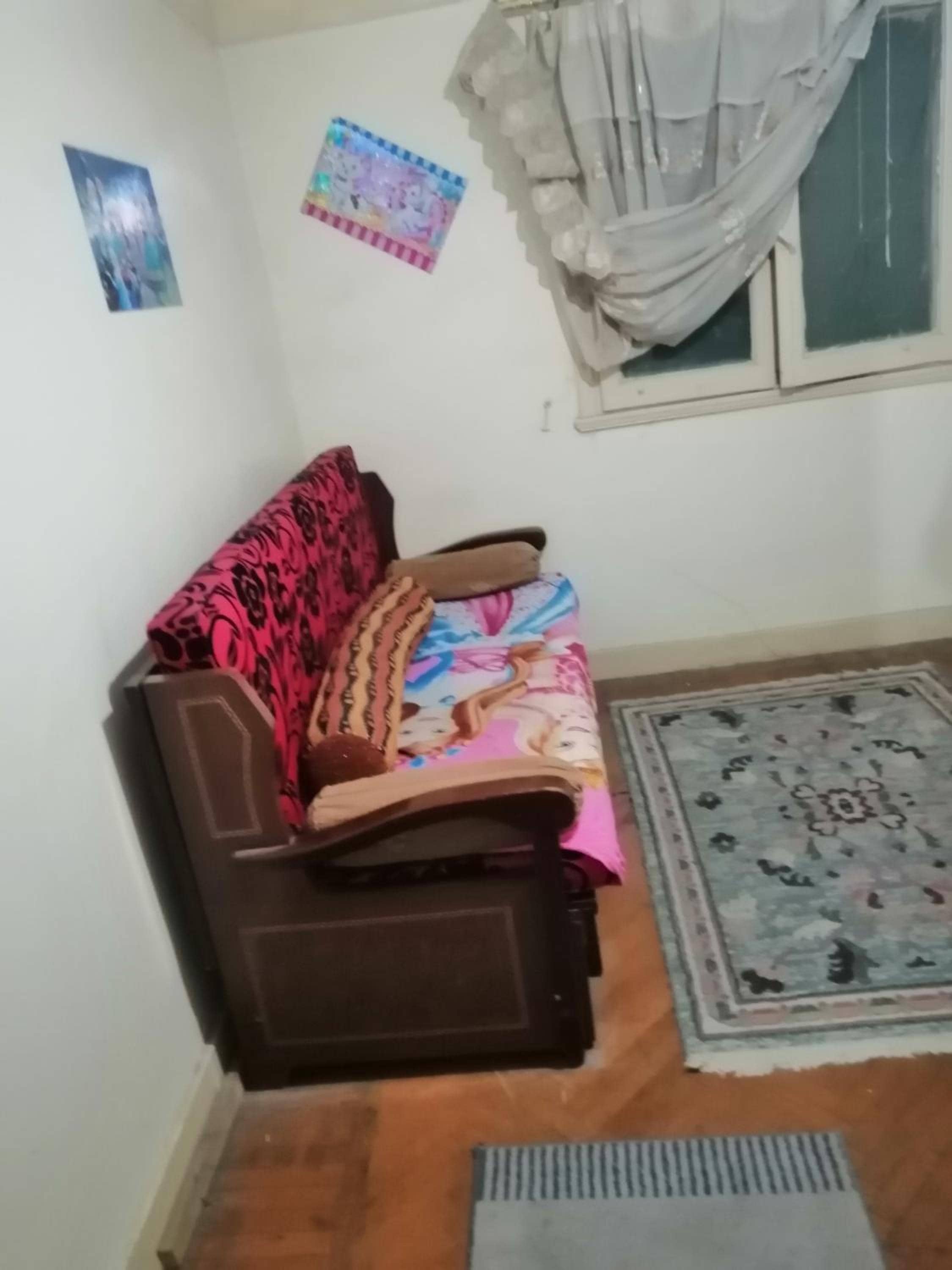ALEXANDRIA HOUSE AMRO — 4
