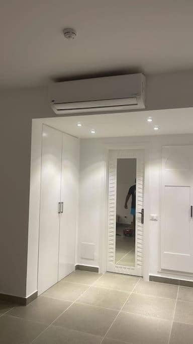 Stupendo studio Moderno con vista giardino R23133 appartamento — 4