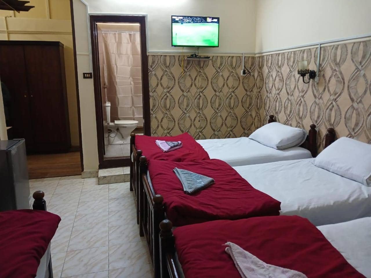 New Palace Hotel — 4