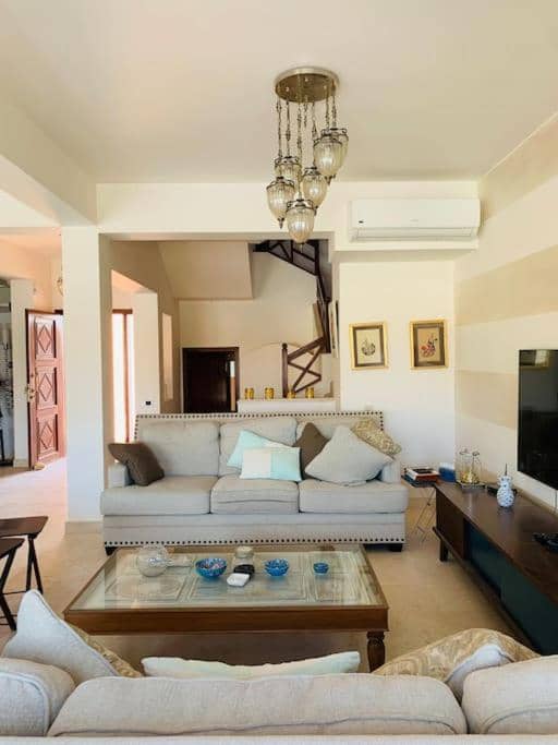4BR Villa with Private Pool in Gouna — 3