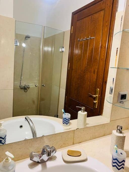 4BR Villa with Private Pool in Gouna — 5