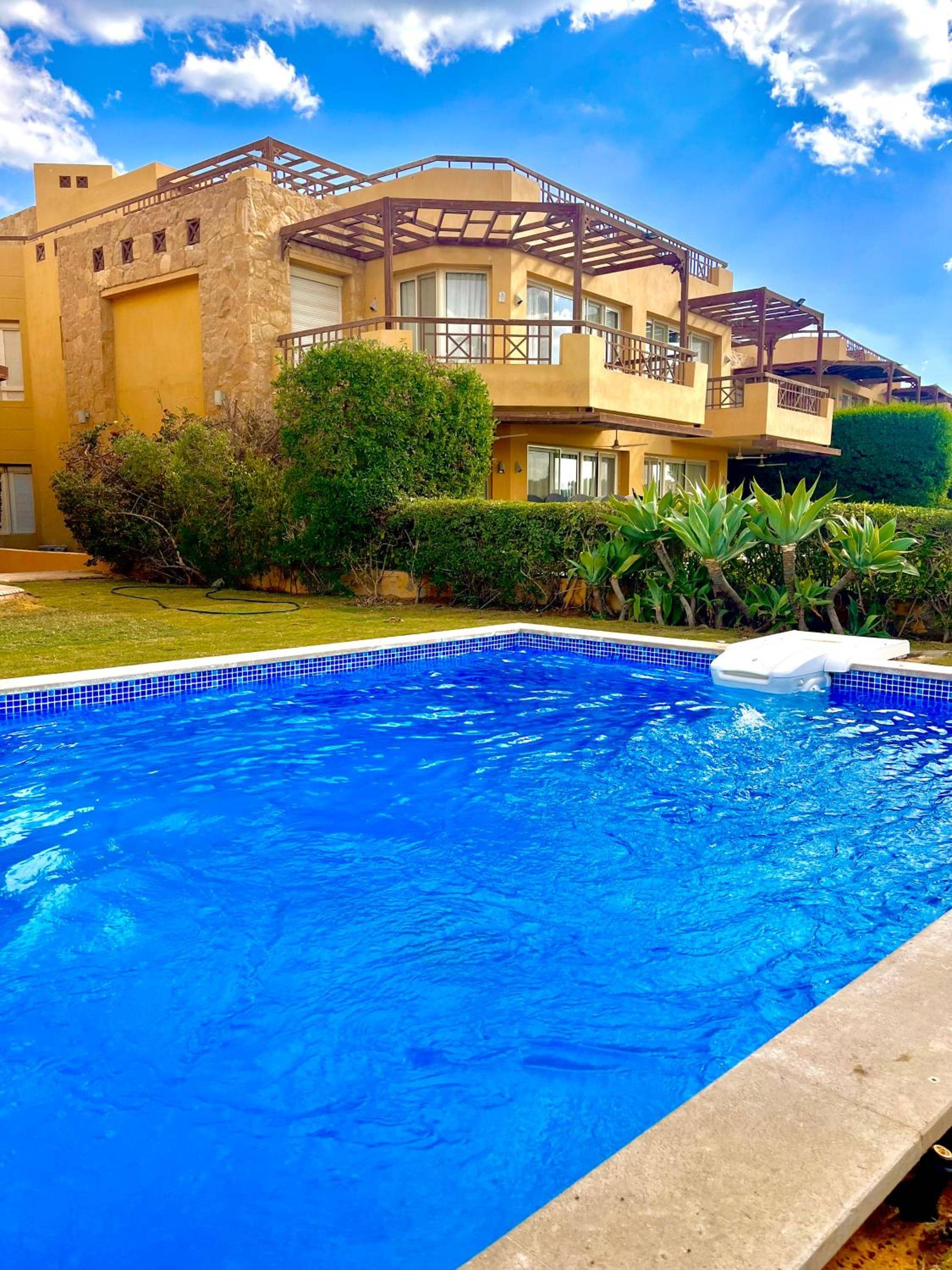 6 Brs Villa W/ Private Pool - Sandy beach - WiFi — 3