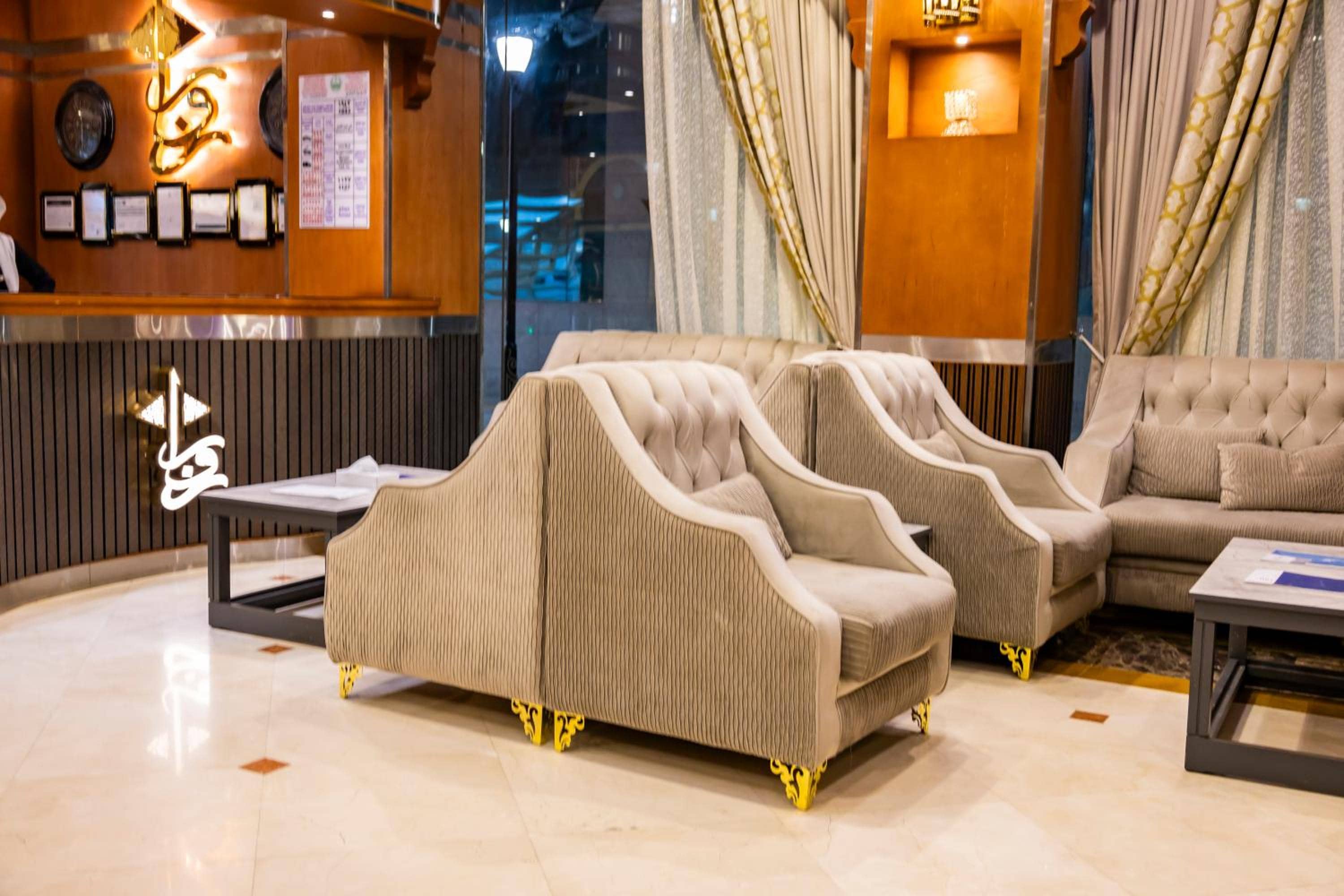 Zowar Alalami Hotel - فندق زوار العالمي — 4