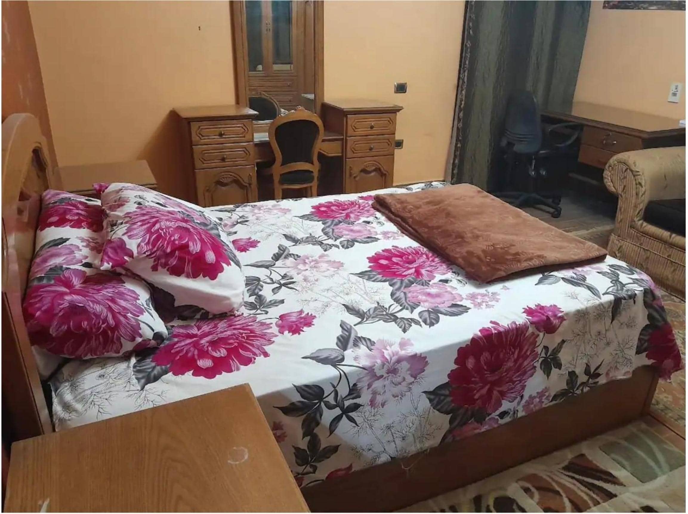 *Luxury Apartment in Cairo* — 2
