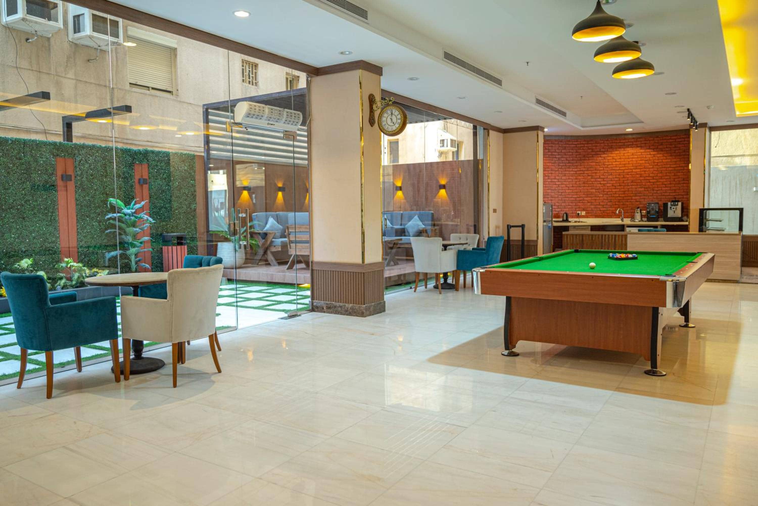Demure -Razin Serviced Apartments — 5